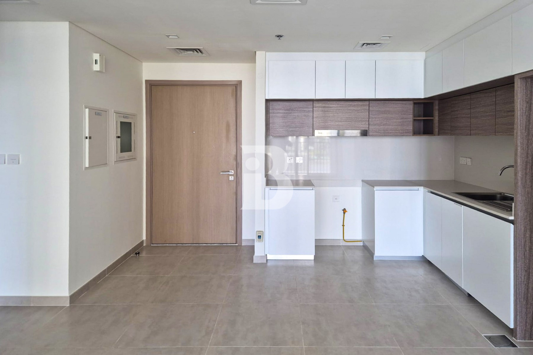 Community View | Unfurnished | Vacant 1BR