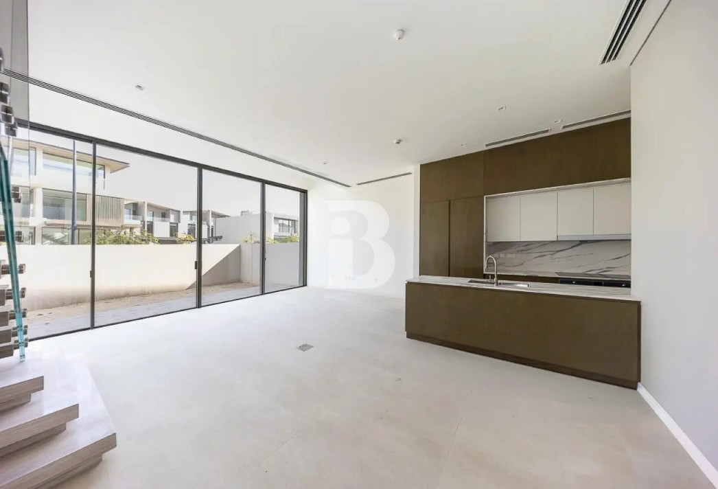 Stunning 3 Bedroom | Inquire Now | Vacant