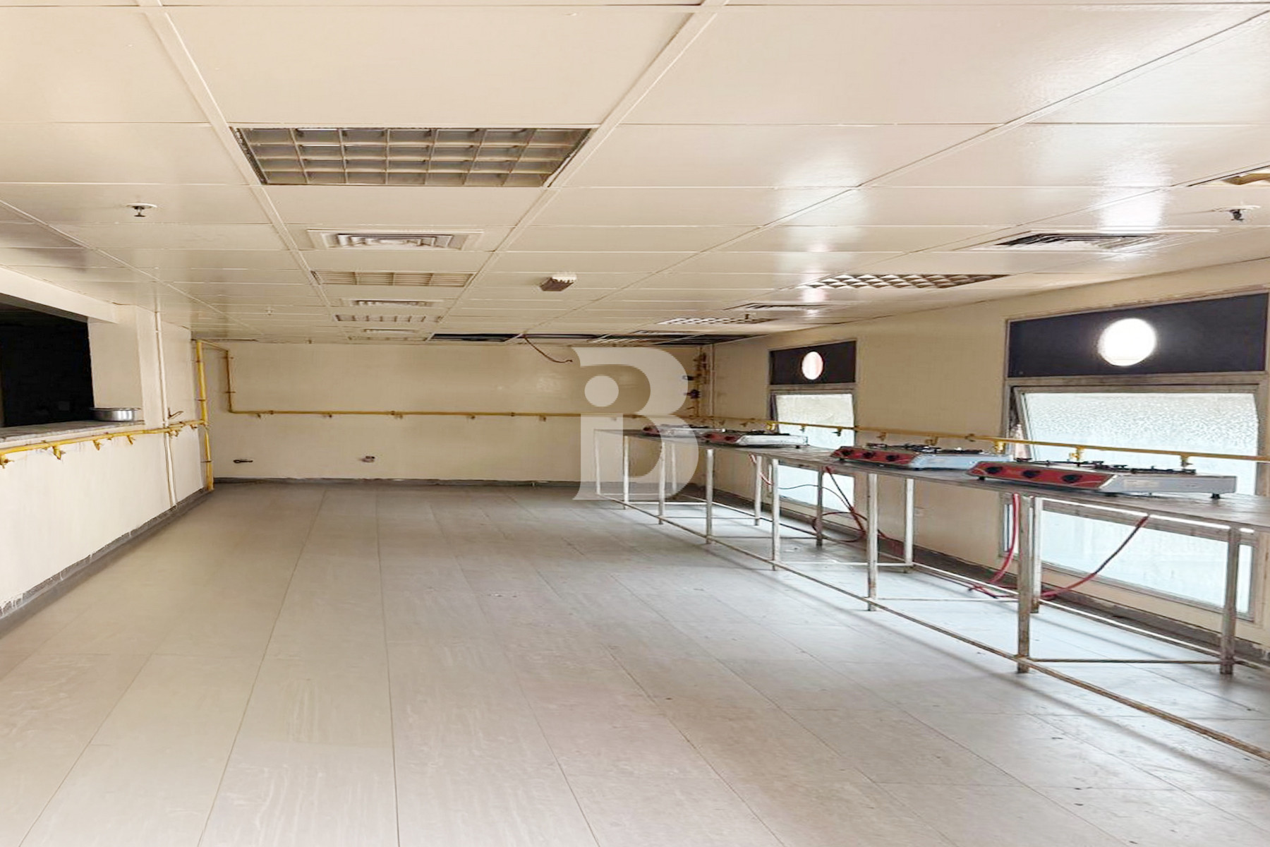 24 Rooms | 4 to 8 People Capacity | MOHRE Approve