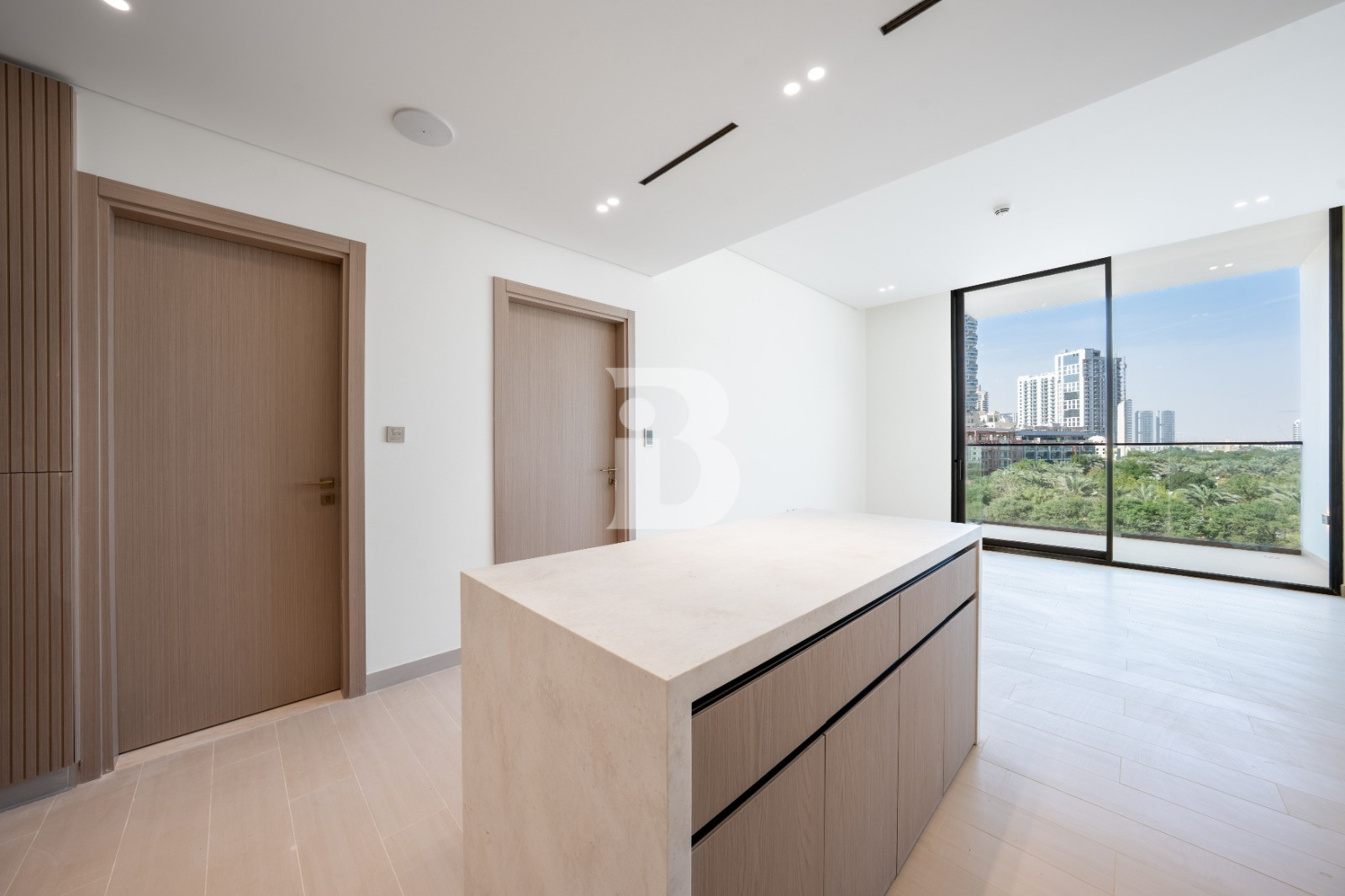 BRAND NEW | Smart Home | Fitted Kitchen