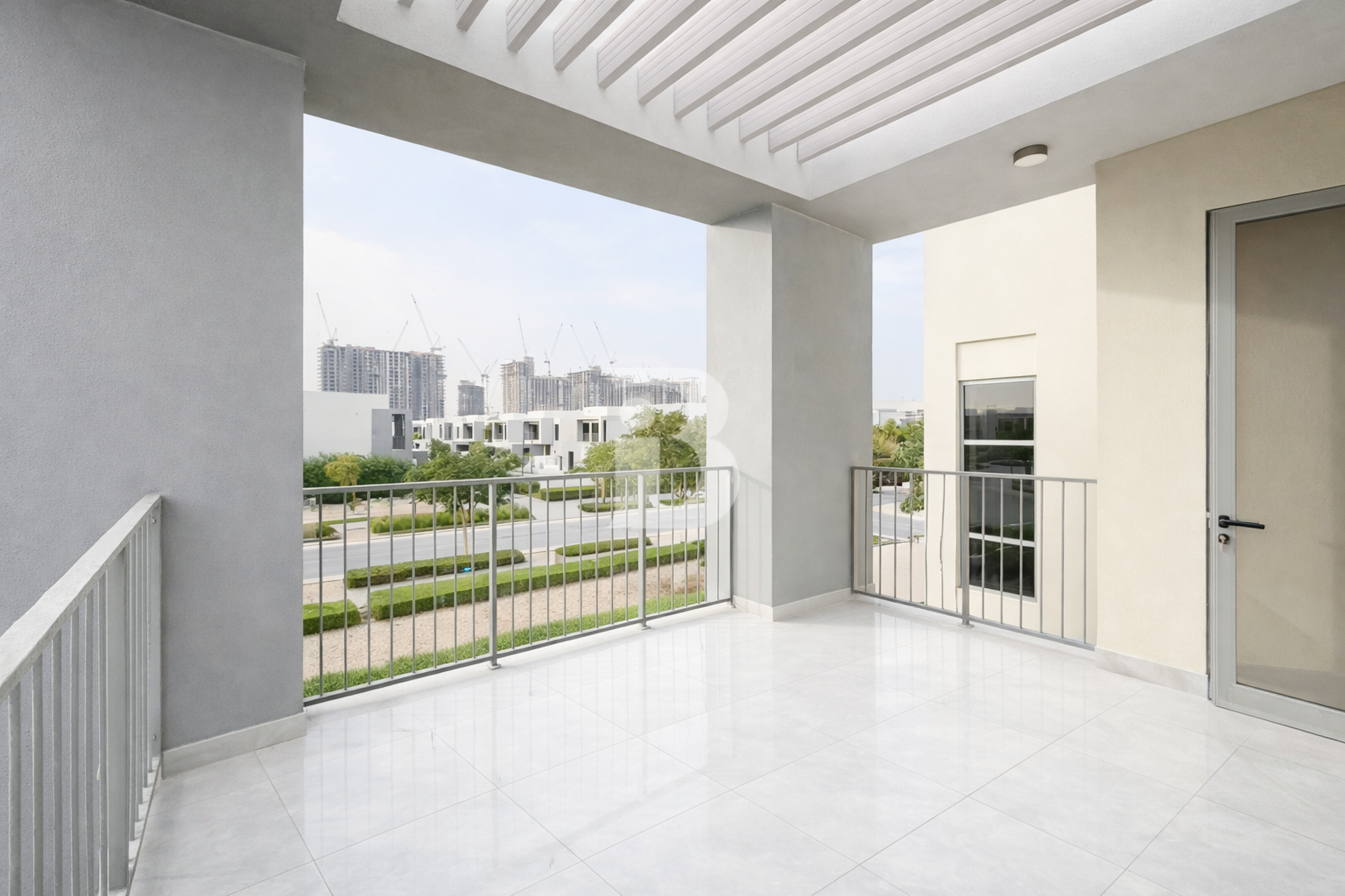 Vacant| Spacious | Fully upgraded