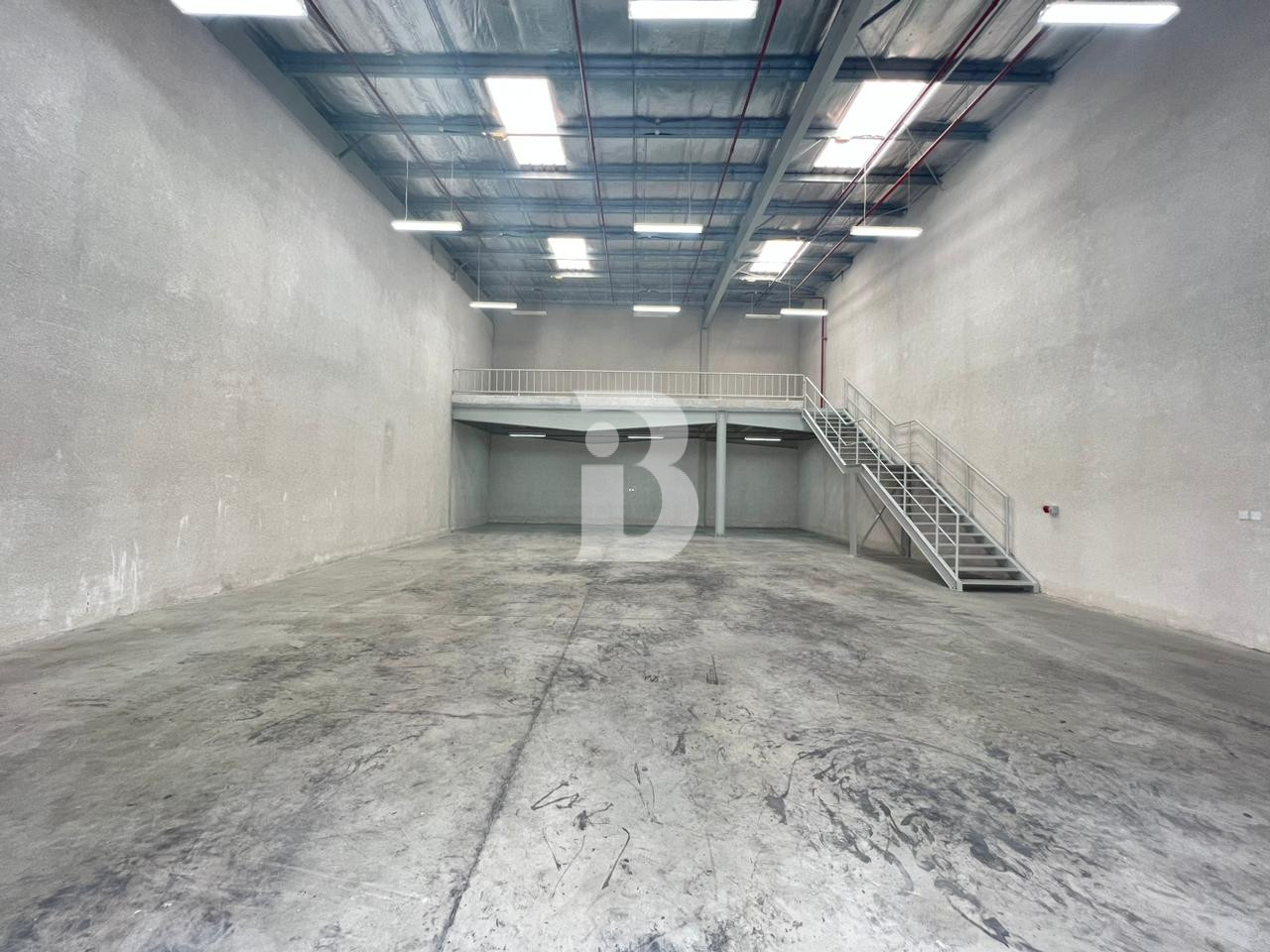 20 KW 3270 Sqft Warehouse in DIP