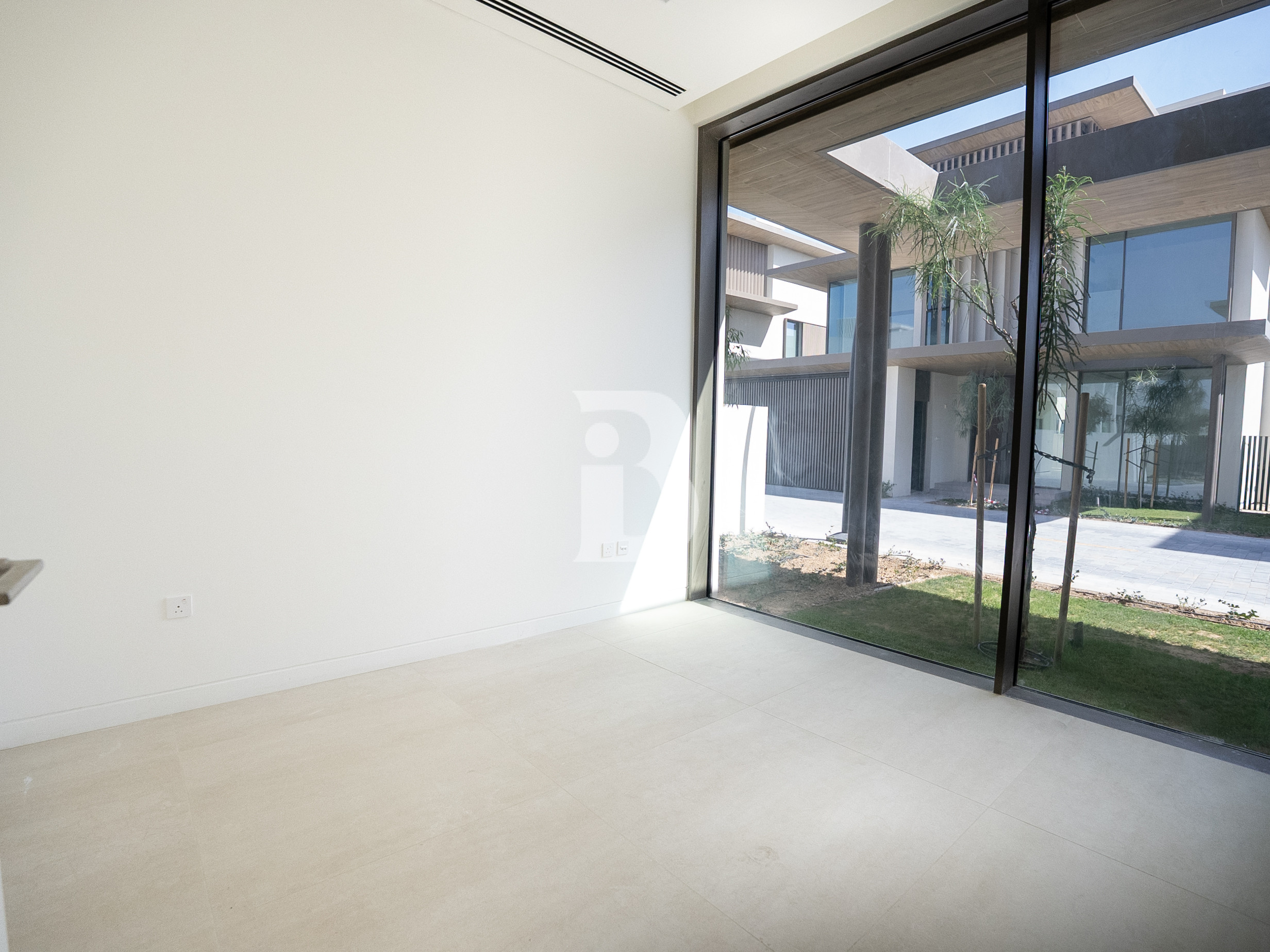 Spacious 3 Bedroom | Unfurnished | Ready to Move