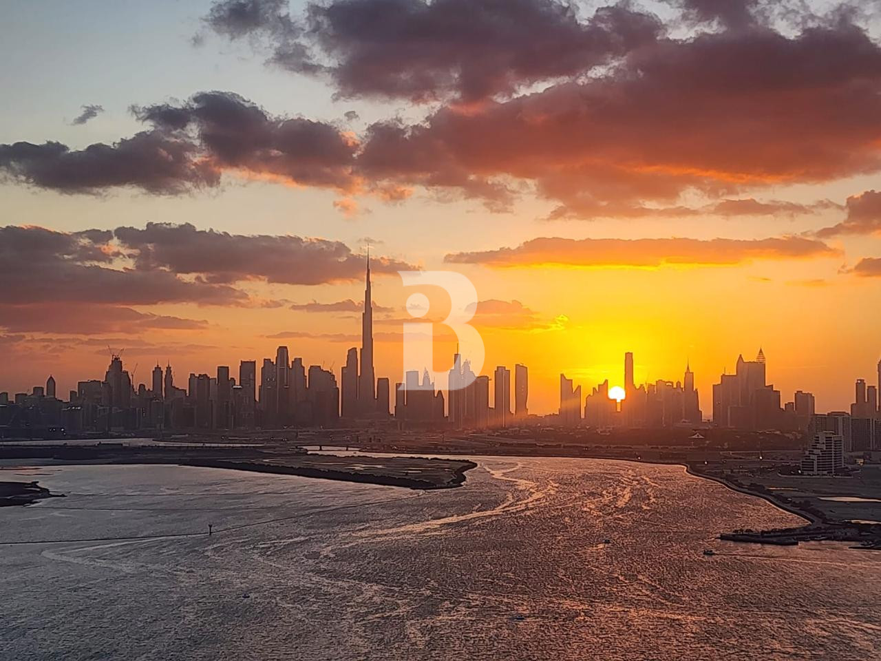 Water Front | Burj View | Luxury living Mid Floor 1