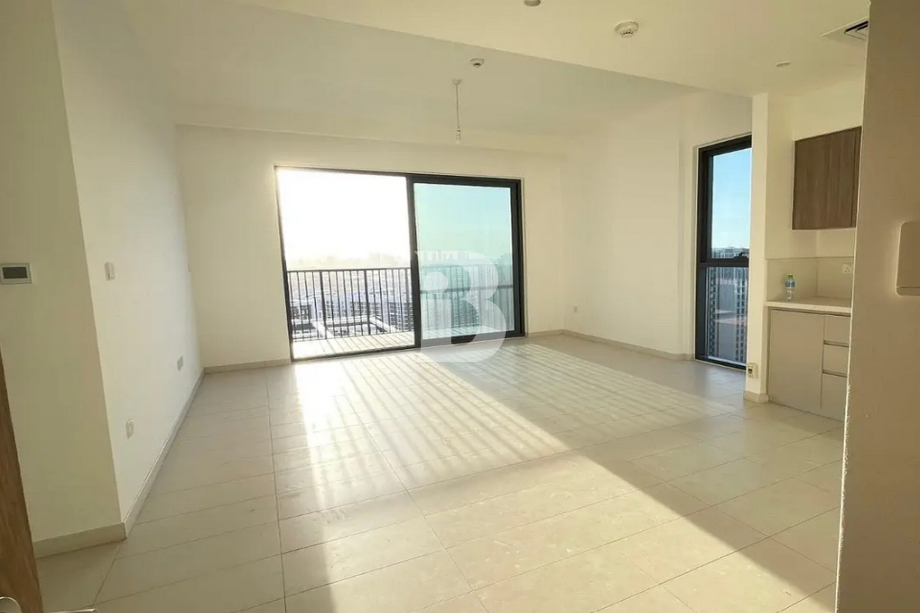 Luxury Living 1BR | Park Access | Vacant