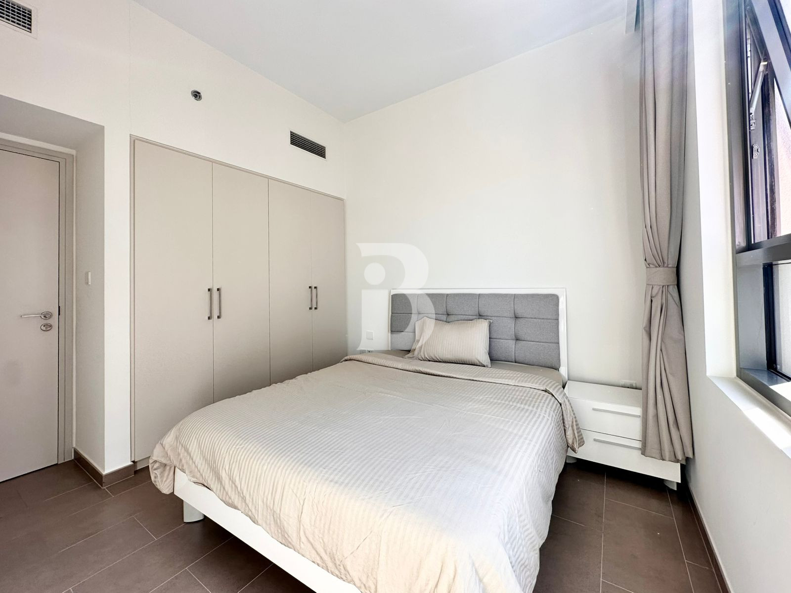 Prime Location | Ready to move | Fully Furnished