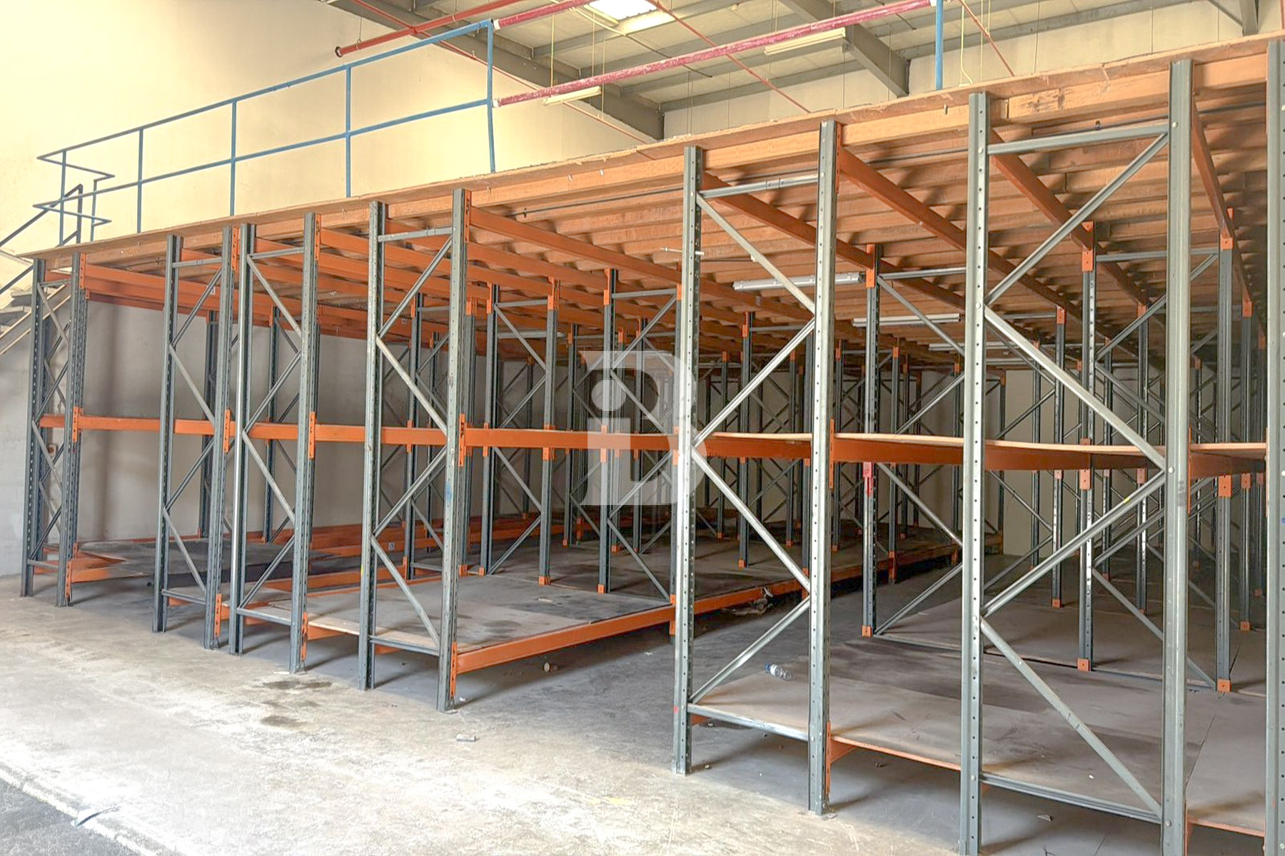 Free Mezzanine 3650 sqft Ground warehouse in DIP