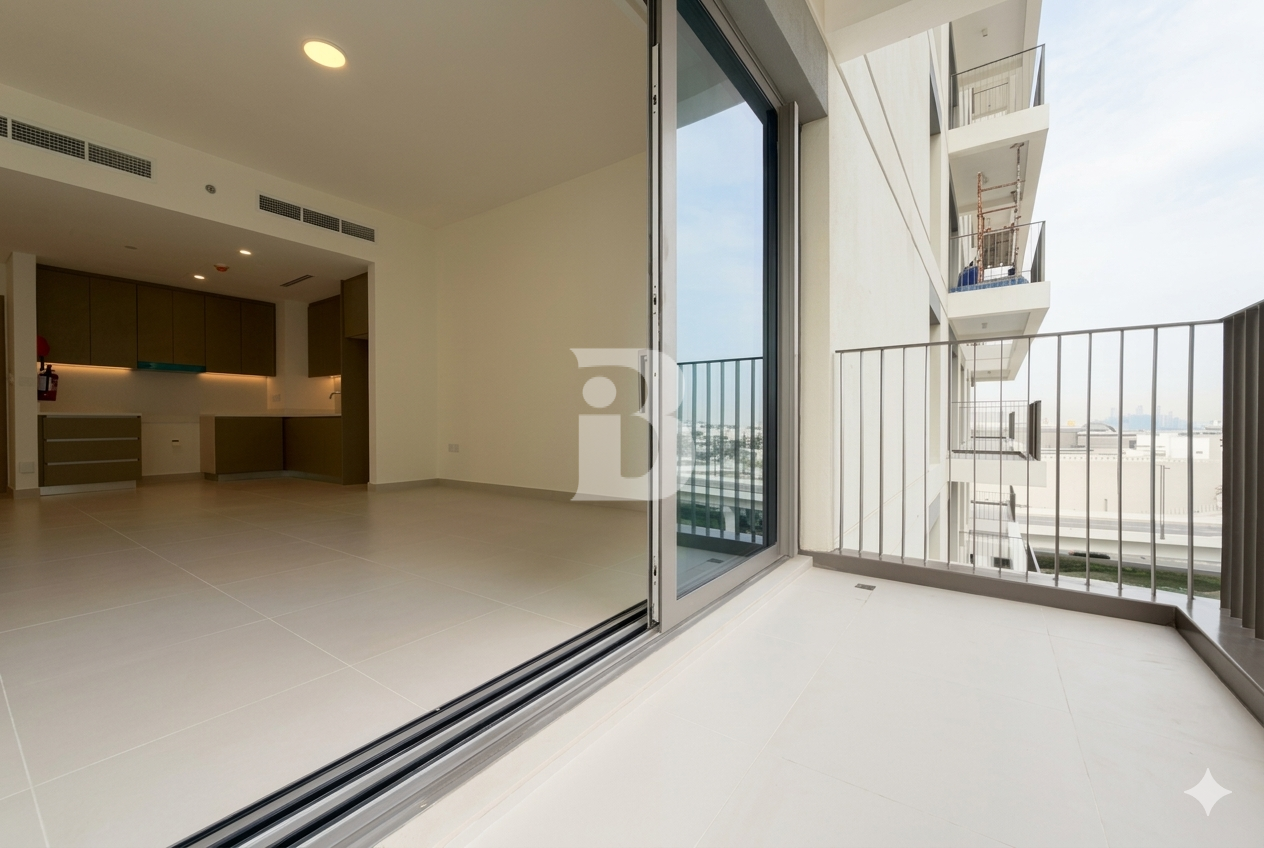 Bright &amp; Contemporary |Ready to Move | Brand New