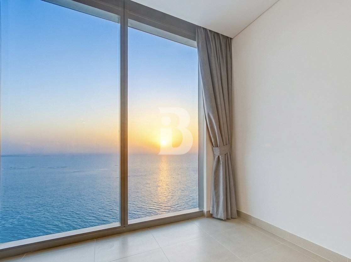 Sea View | Spacious &amp; Bright | Vacant