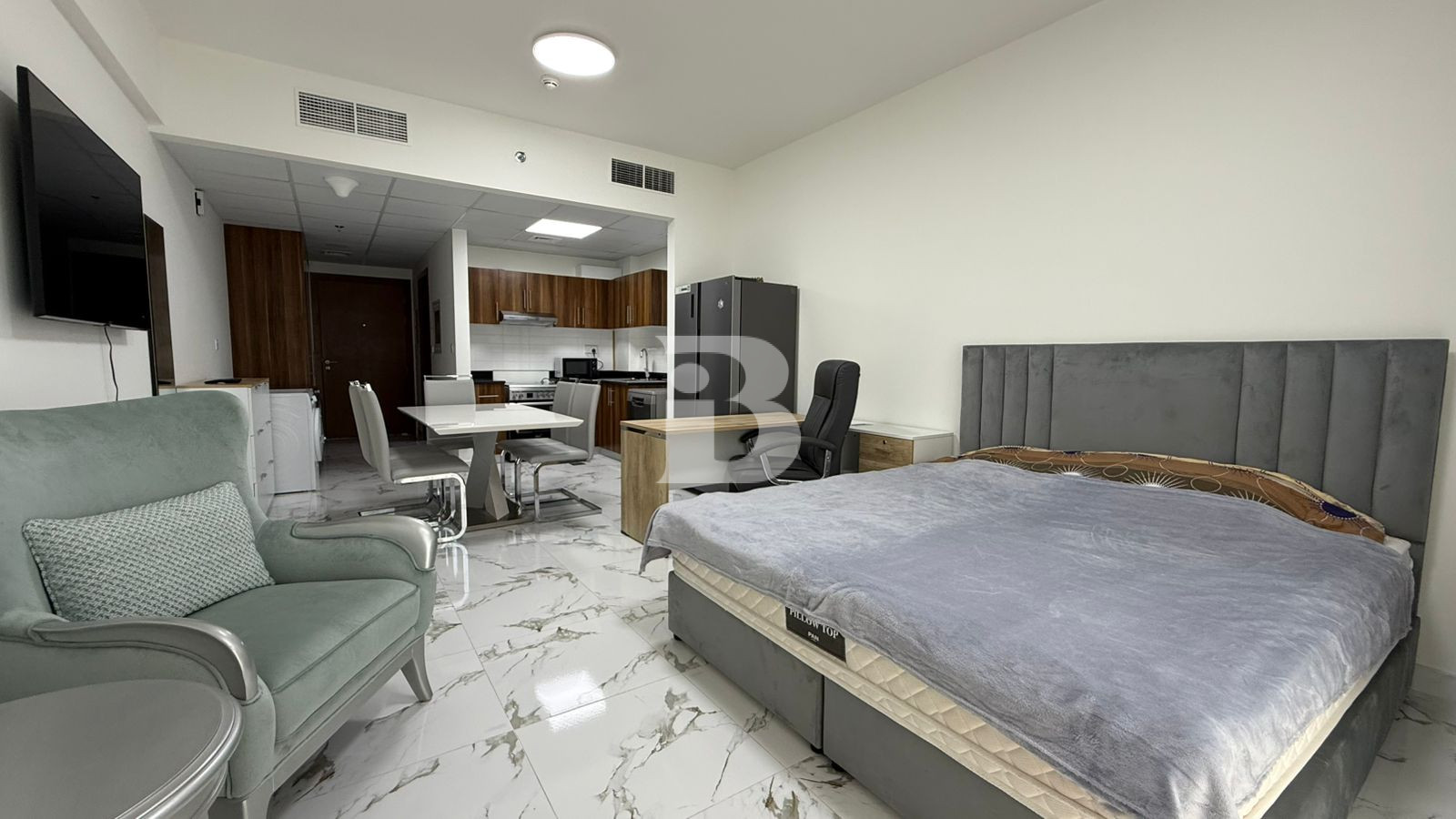 Modern Studio | Fully Furnished | Nice Layout