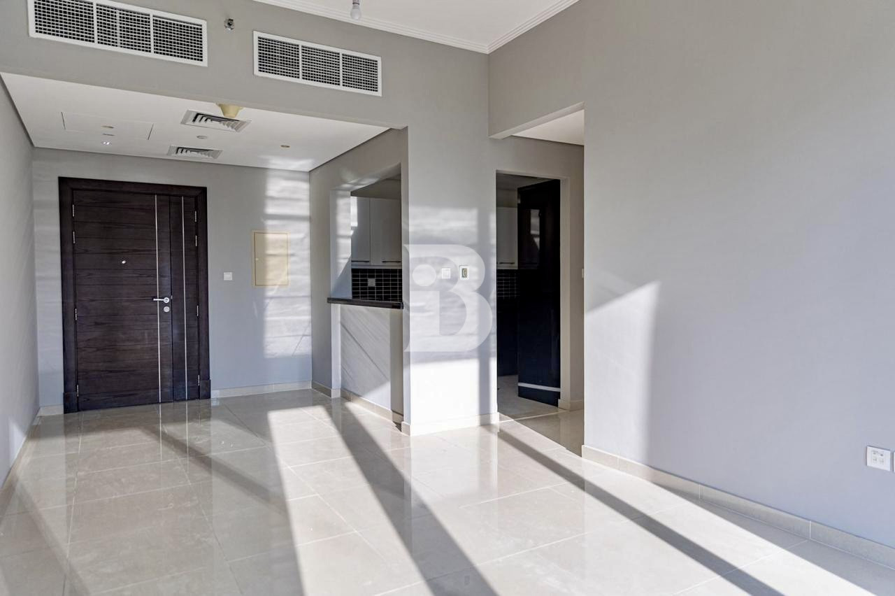 Prime Location | Bright & Spacious | Vacant