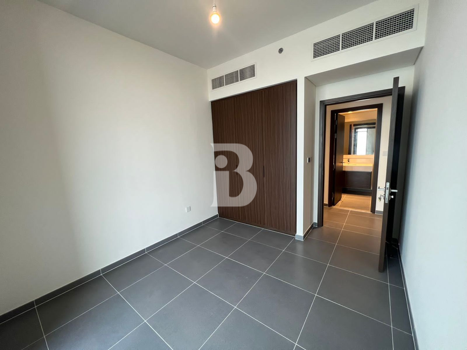 High Floor/Great Views/Flexible Payment.