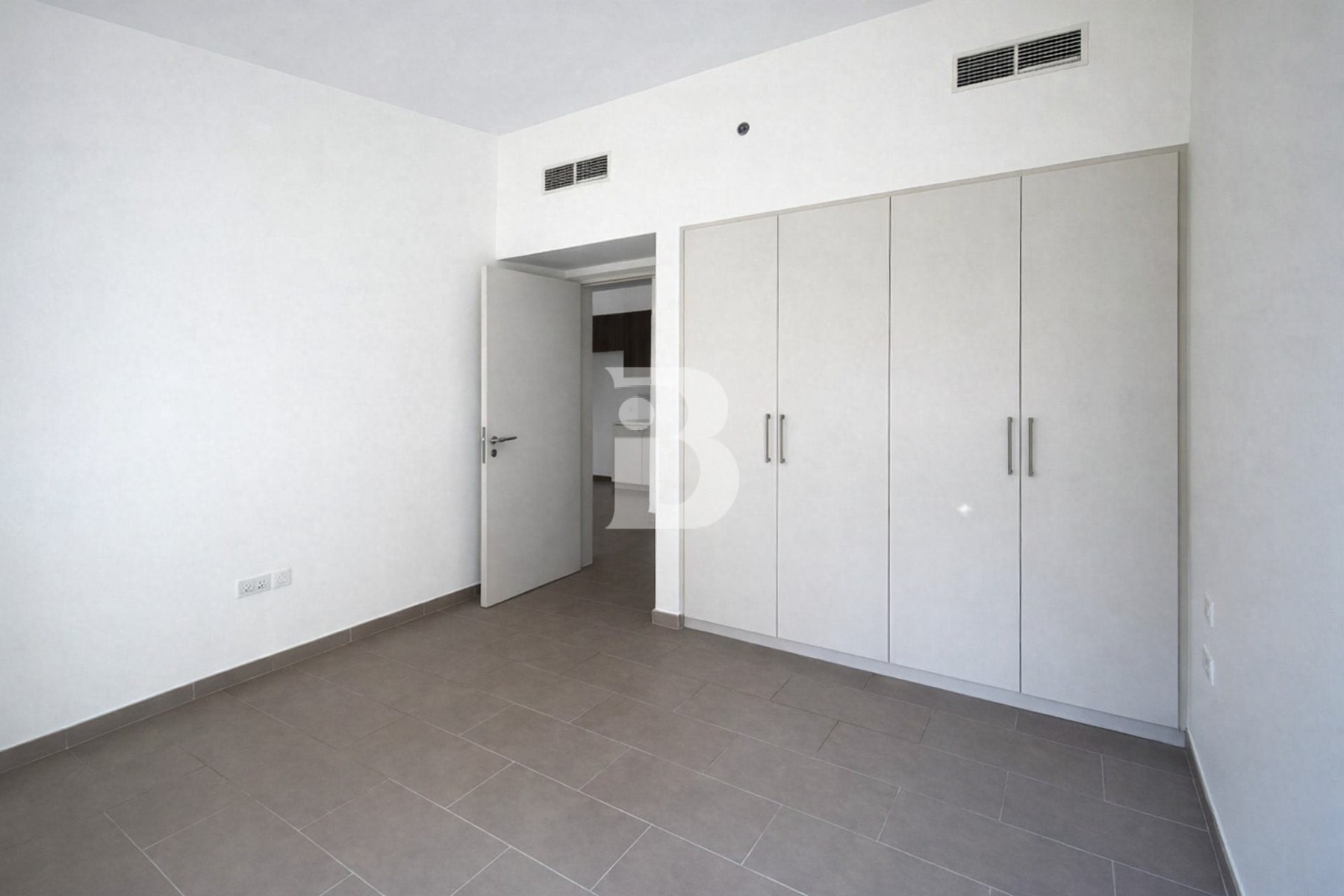 Ready to move | Spacious | High floor