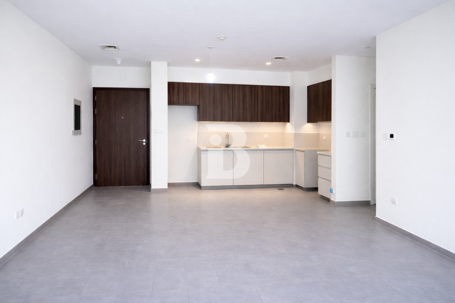 Ready to move | Spacious | High floor