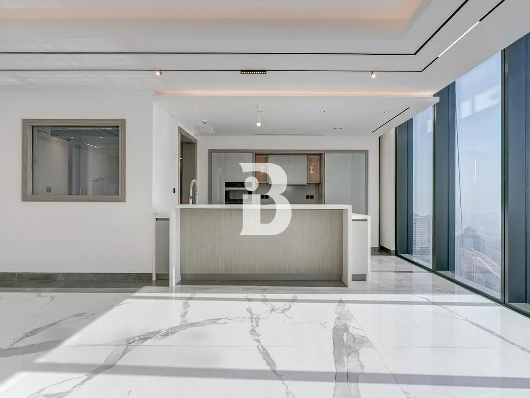 HIGHEST FLOOR I VACANT I MOTIVATED OWNER