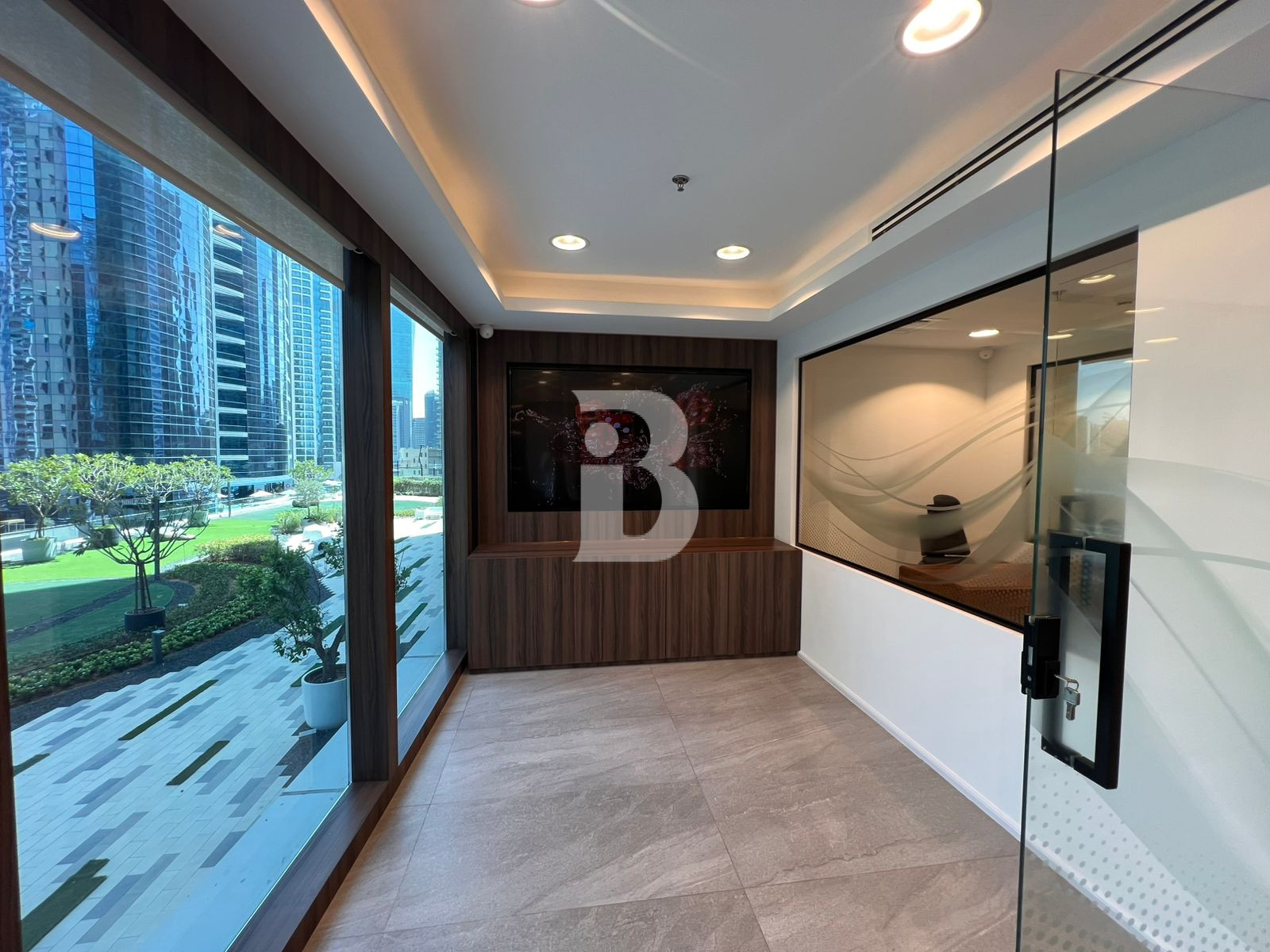 GRADE A TOWER | LUXURY FULLY FURNISHED | VACANT