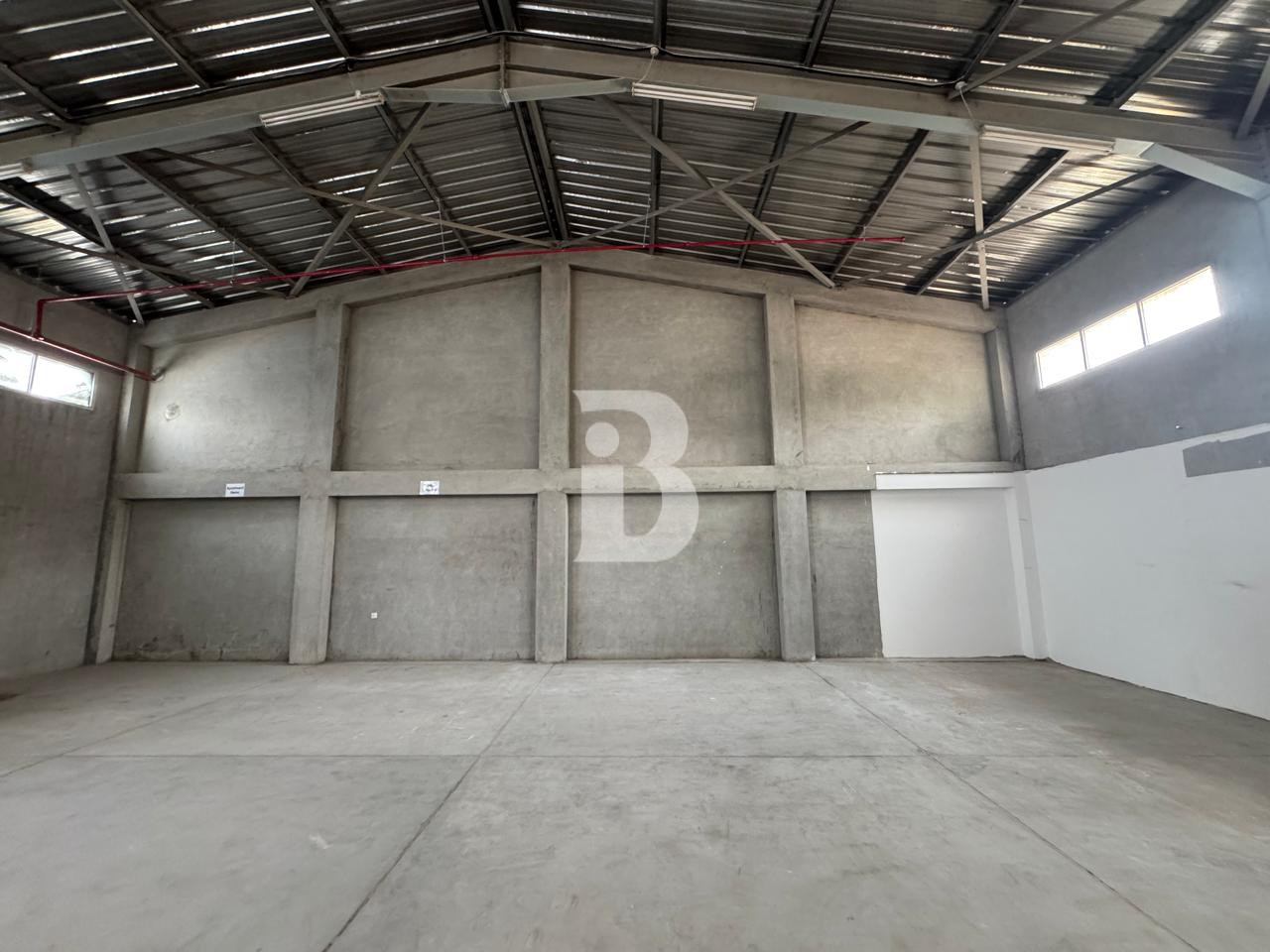 WAREHOUSE & OPEN YARD | GREAT PRICE | PRIME AREA