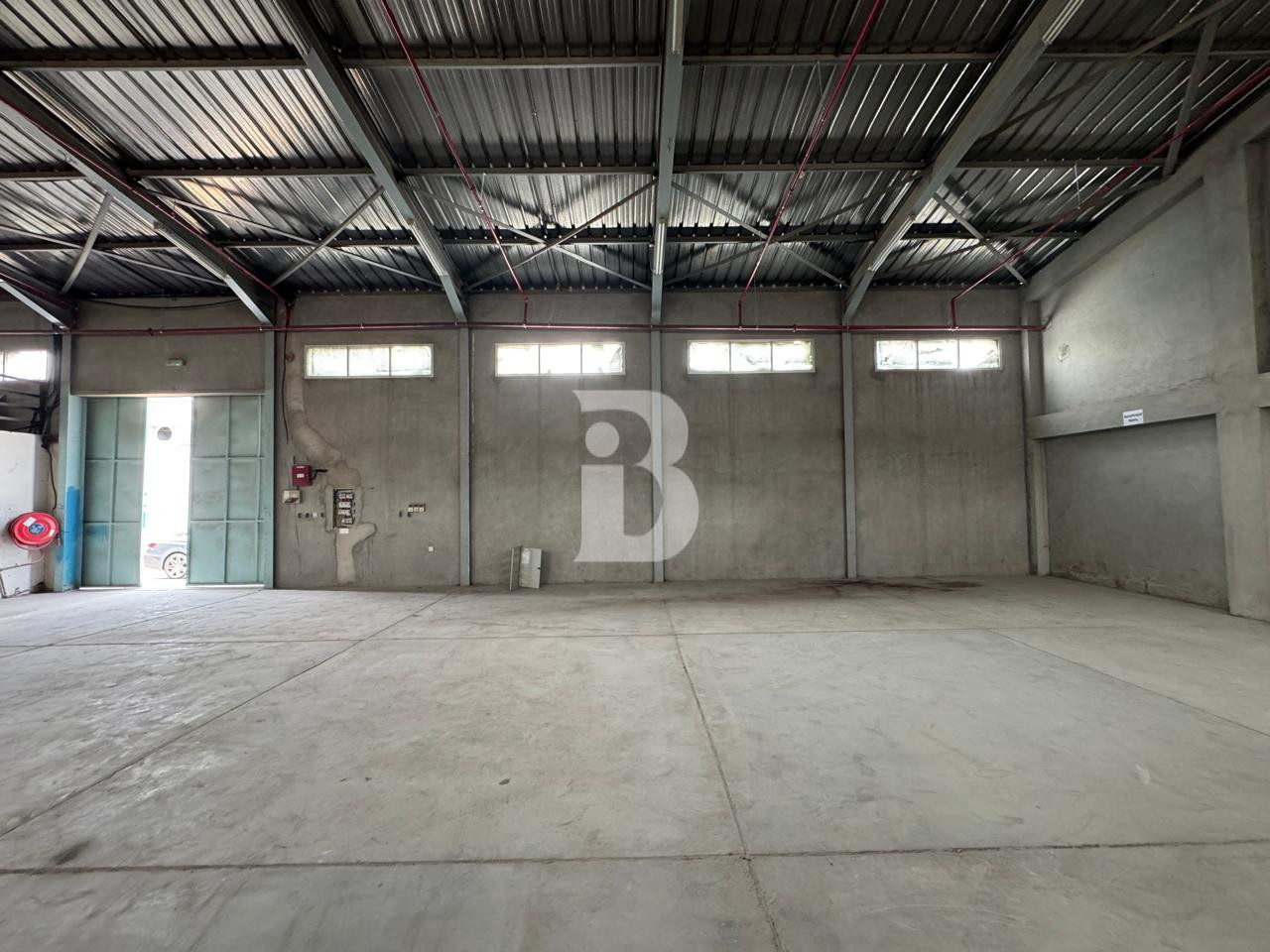 WAREHOUSE & OPEN YARD | GREAT PRICE | PRIME AREA