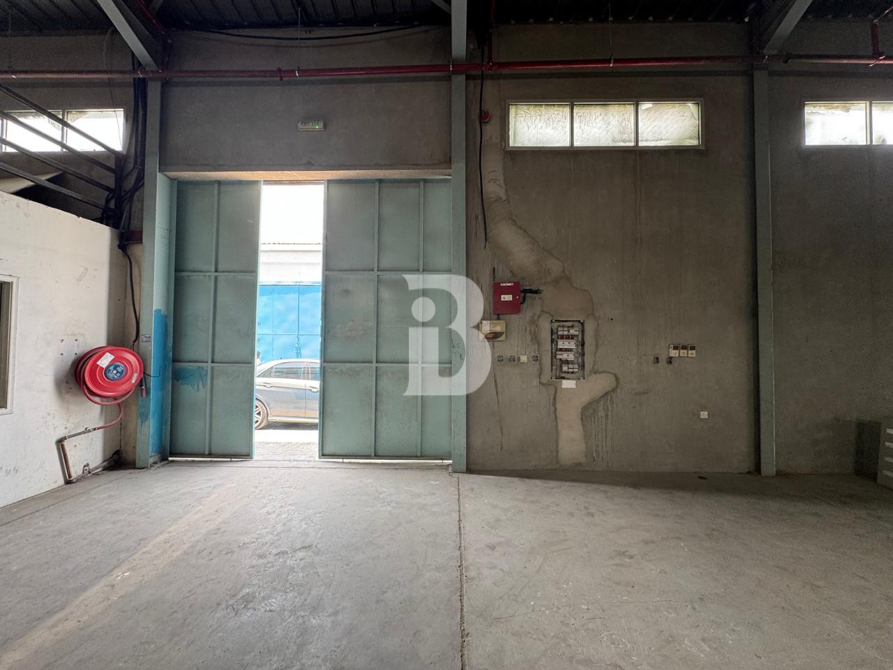 WAREHOUSE & OPEN YARD | GREAT PRICE | PRIME AREA