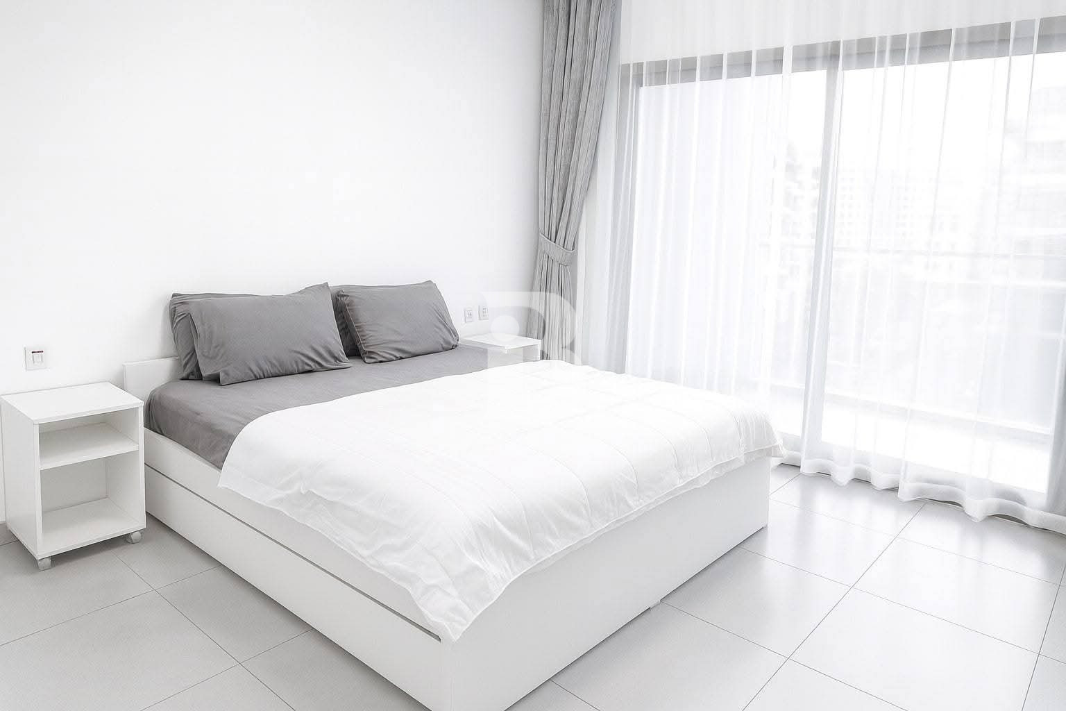 FULLY FURNISHED | READY TO MOVE | SPACIOUS LAYOUT