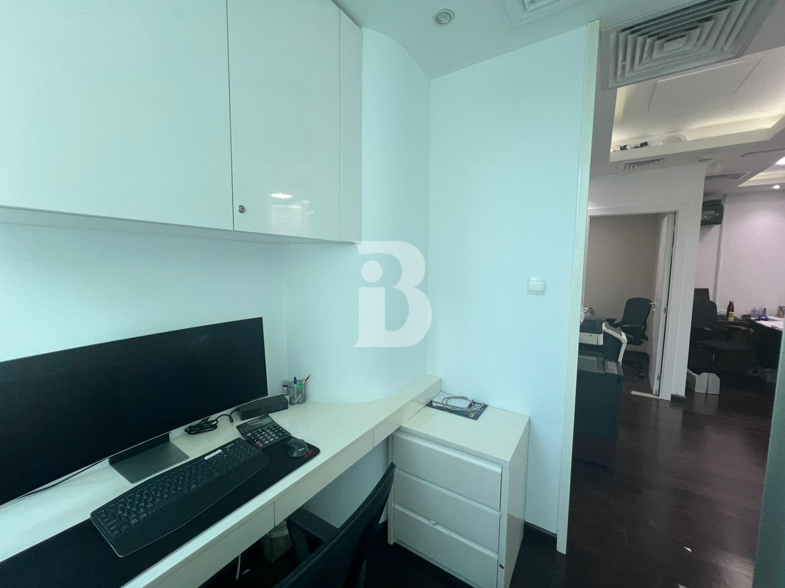 Vacant | Furnished Office | Prestigious Location