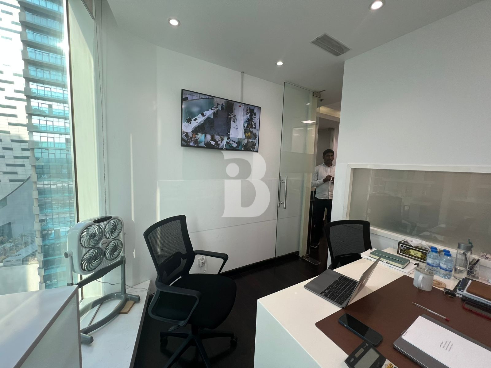 Vacant | Furnished Office | Prestigious Location