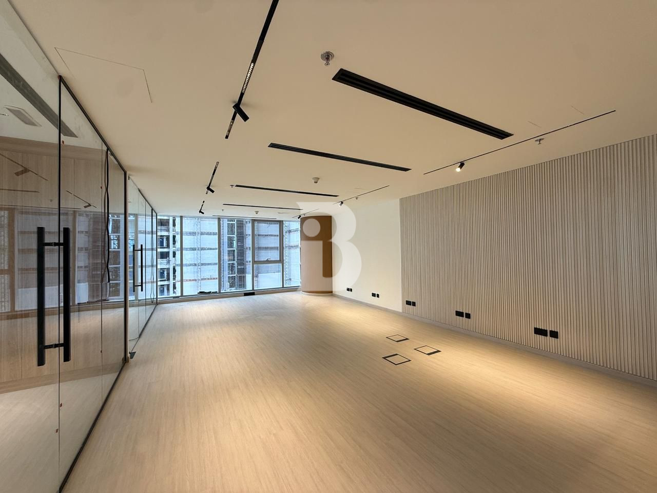 Premium Upgraded | Vacant | Elite Business Address