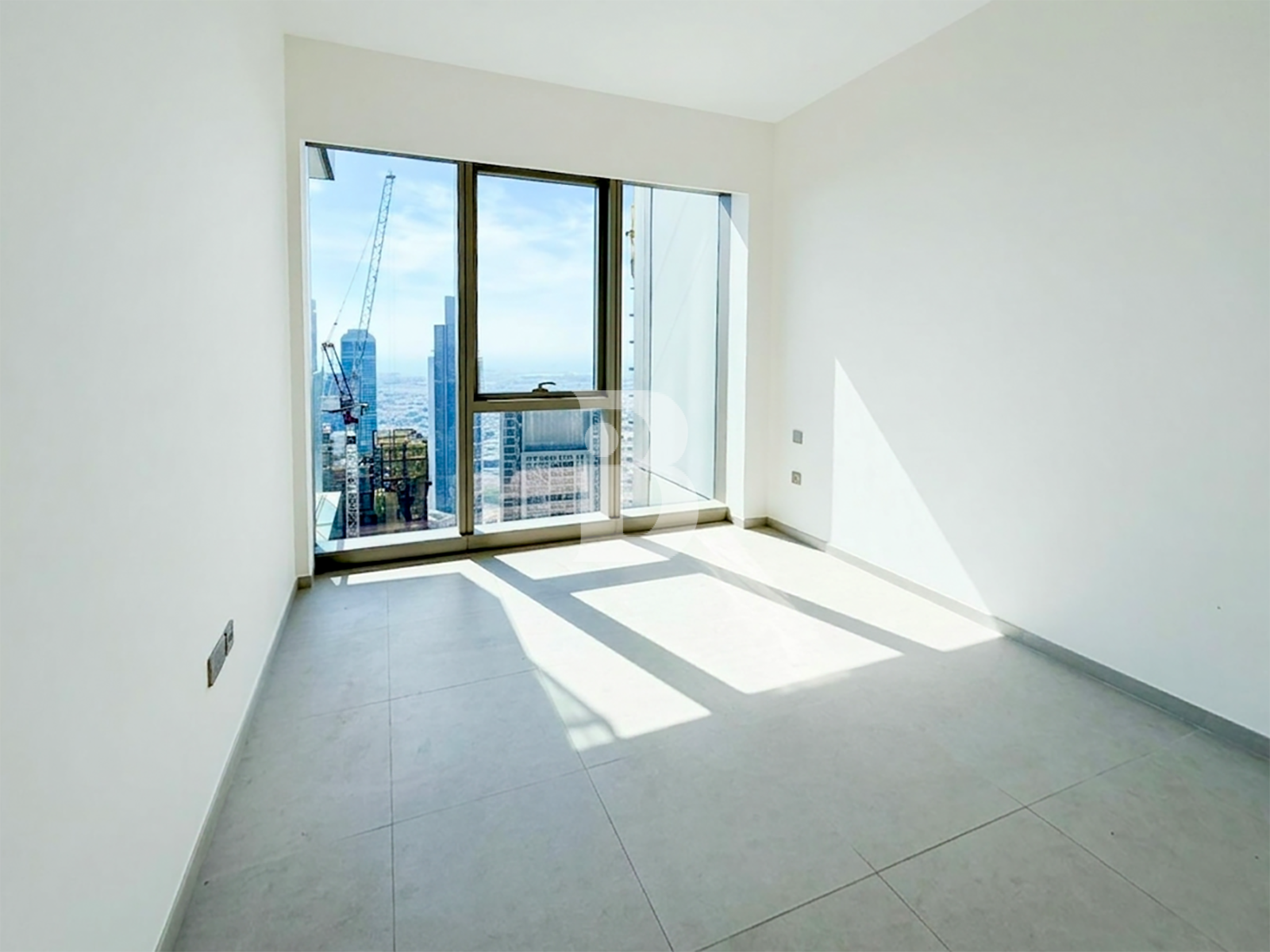 CLASSY 1BR | LOW PRICE | DOWNTOWN | DEAL