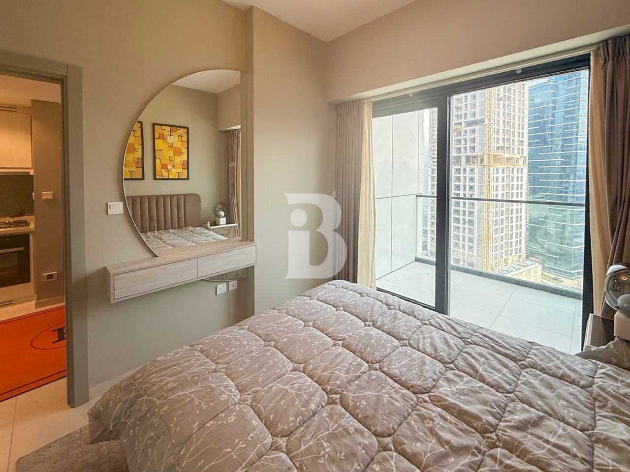 MODERN FURNISHED 1BR | CANAL VIEW | HIGH FLOOR
