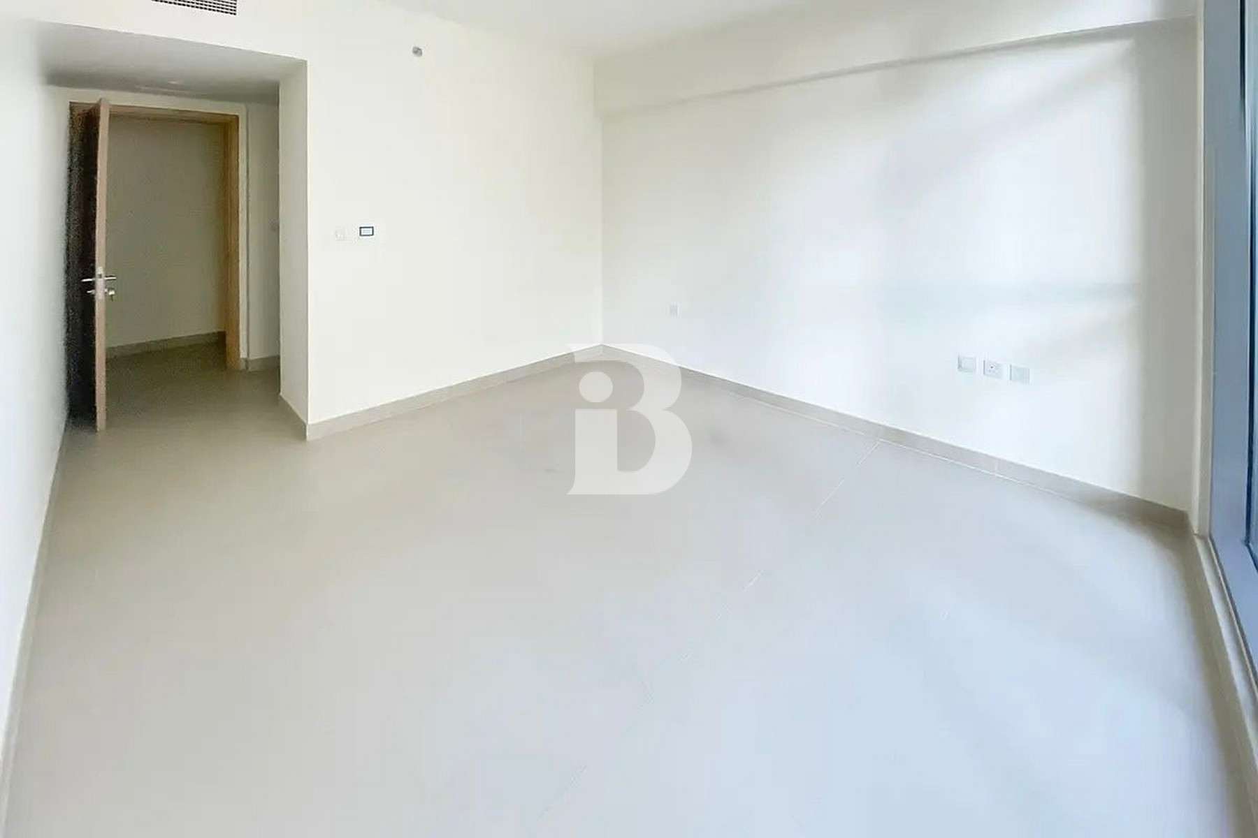 Vacant | Bright Layout | Prime Location