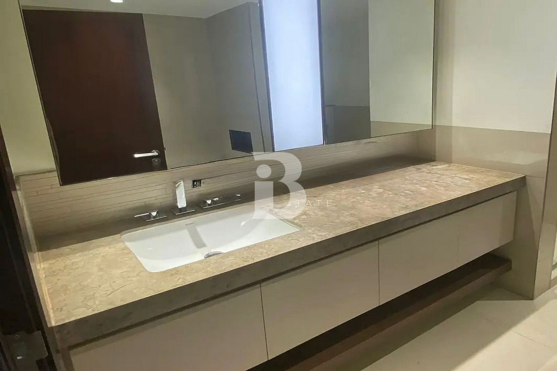 Vacant | Bright Layout | Prime Location