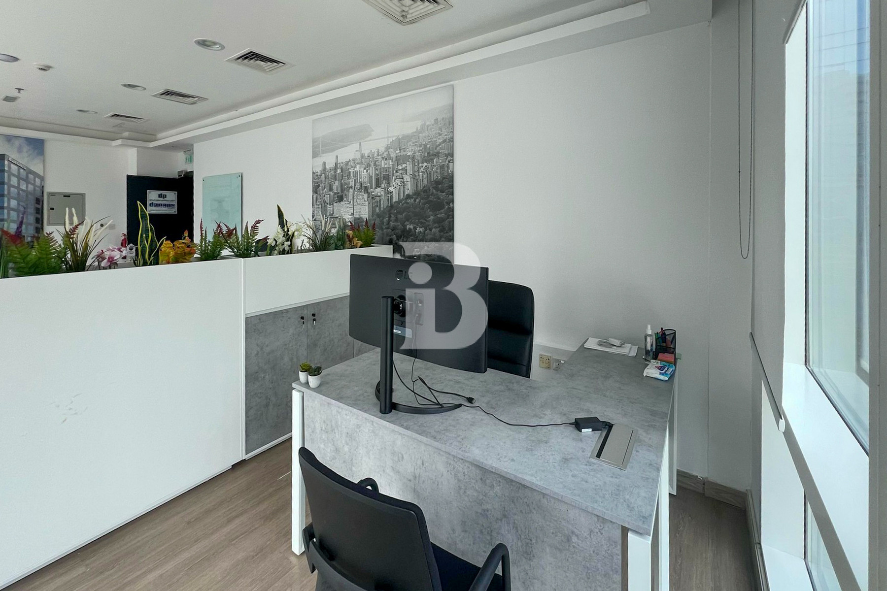 Bright Corner Unit | Unfurnished | Exclusive