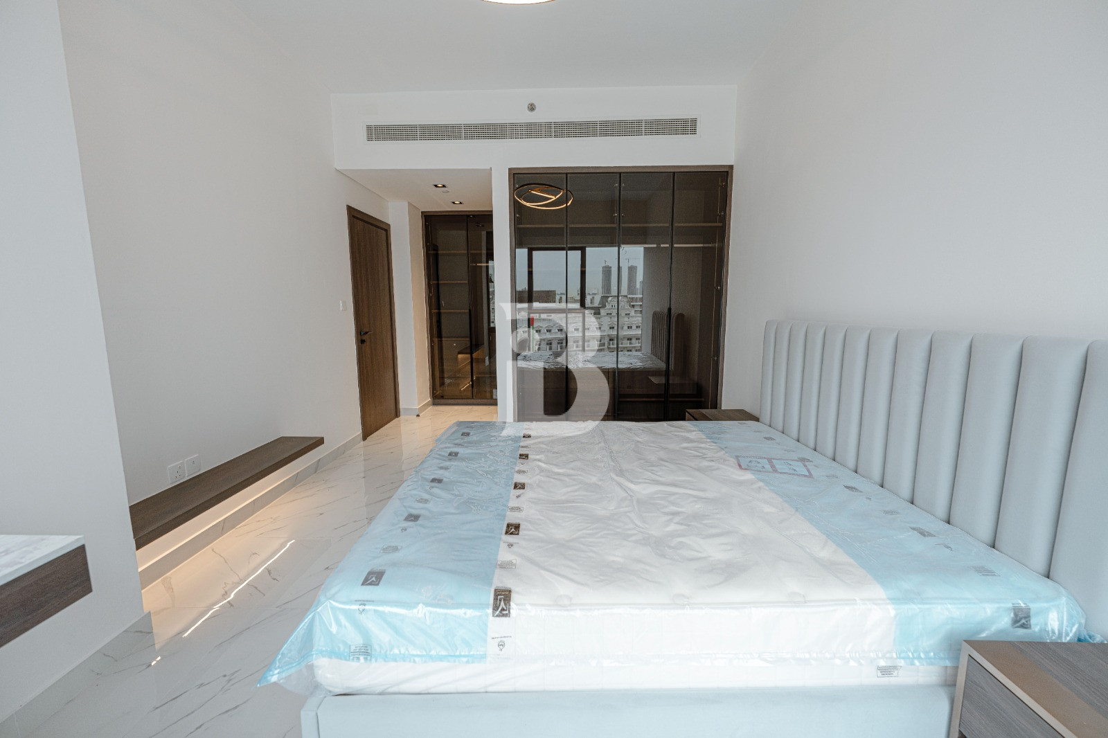 FULLY FURNISHED | SACIOUS | VACANT