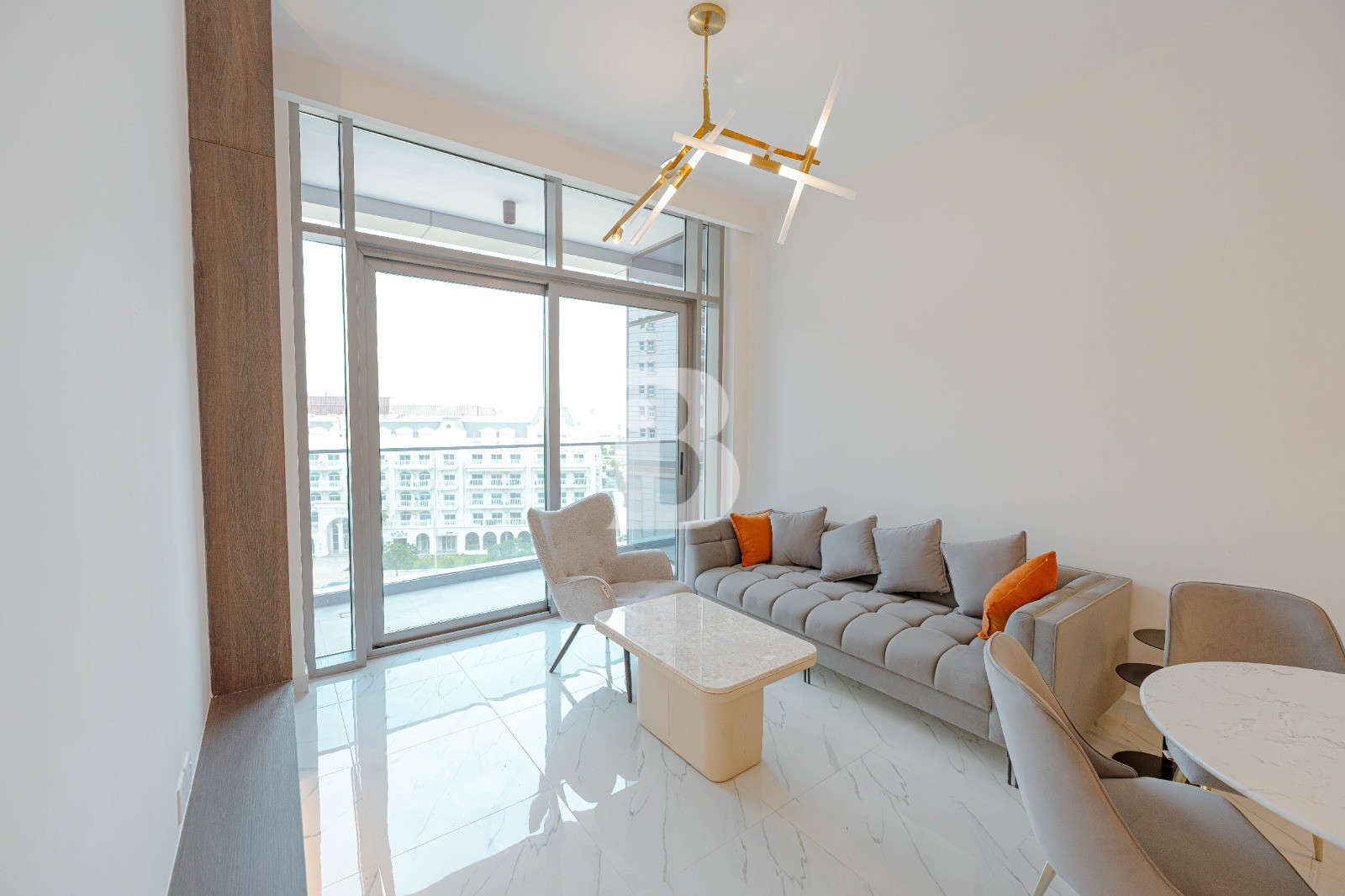 FULLY FURNISHED | SACIOUS | VACANT