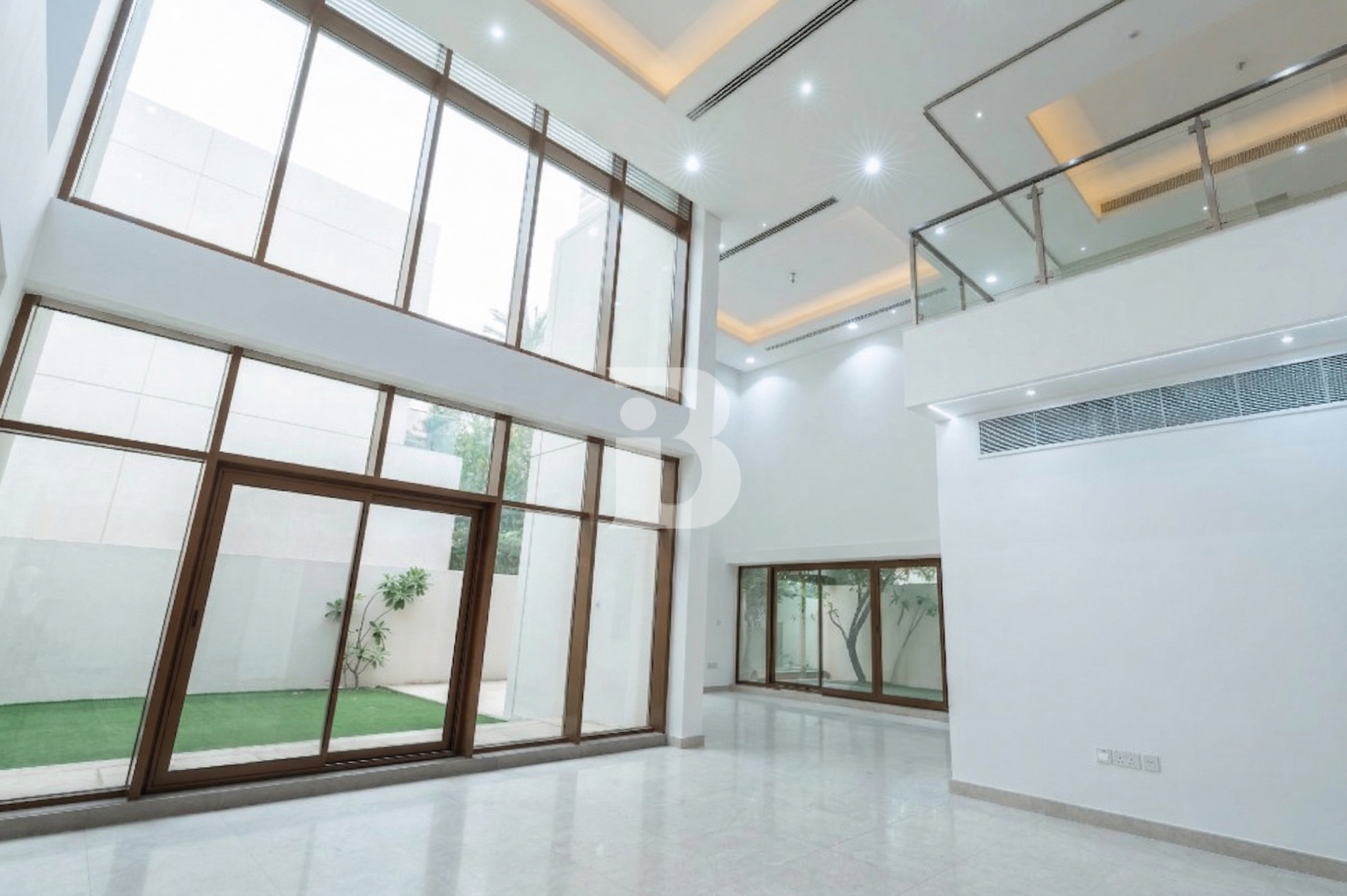 Priced to Sell | Vacant| Huge Layout