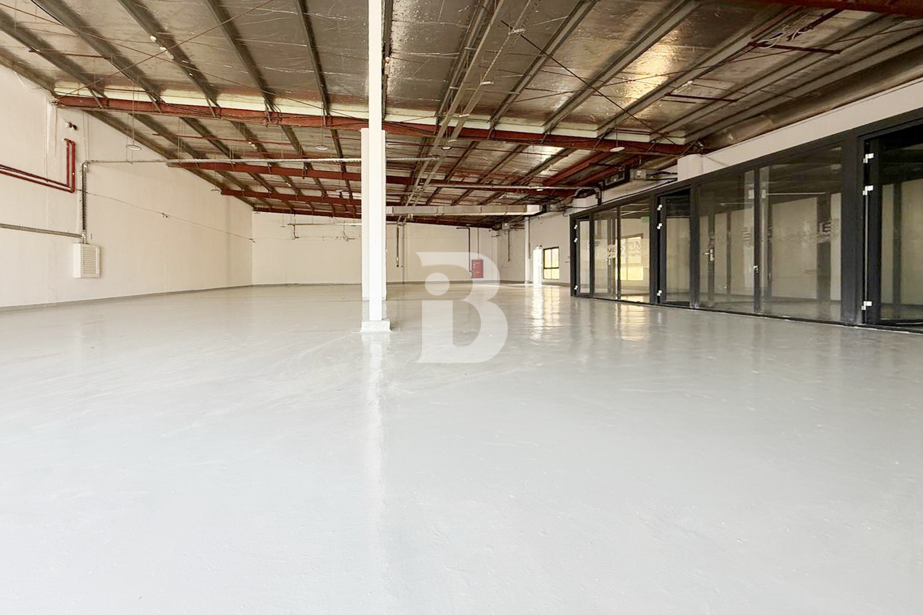 AC WH 5903 sqft openyard 4485 sqft With 250 KW