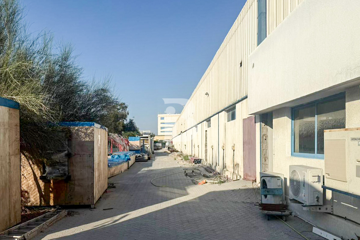 GREAT LOCATION | LOGISTICS | VACANT