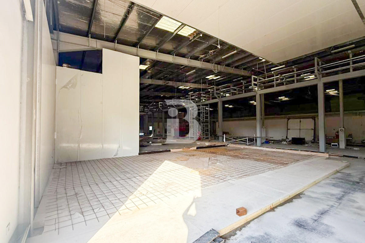 GREAT LOCATION | LOGISTICS | VACANT