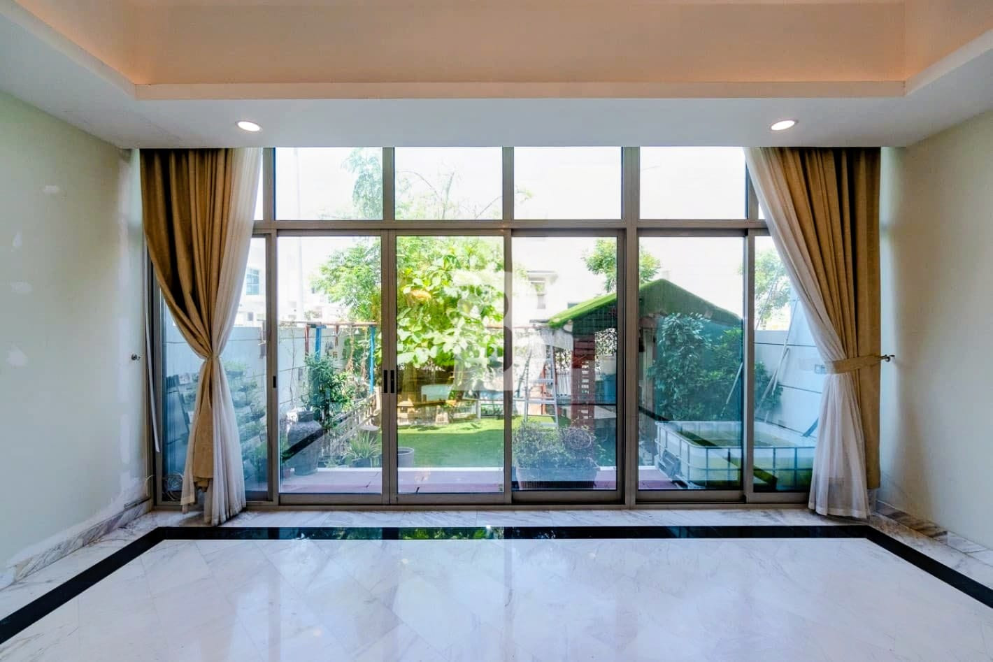 CORNER | VASTU | ON THE PARK | BEST OPPORTUNITY