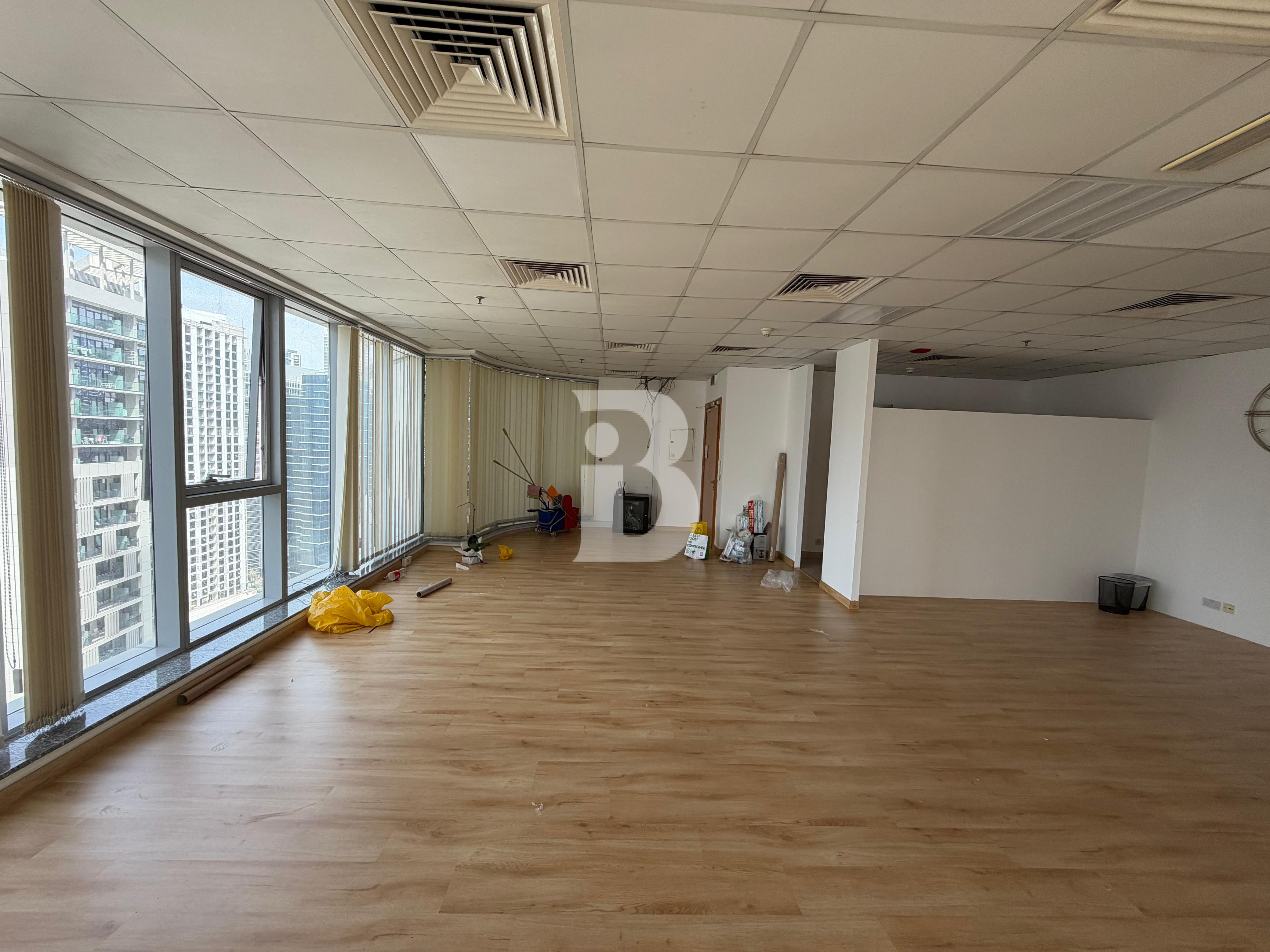 Near to Metro | Fully Fitted | Vacant office