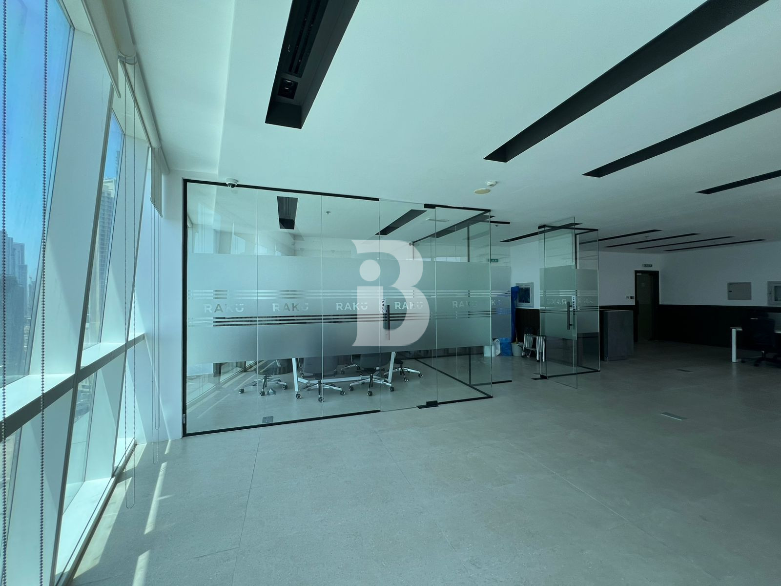 Furnished Office | Spectacular Canal View