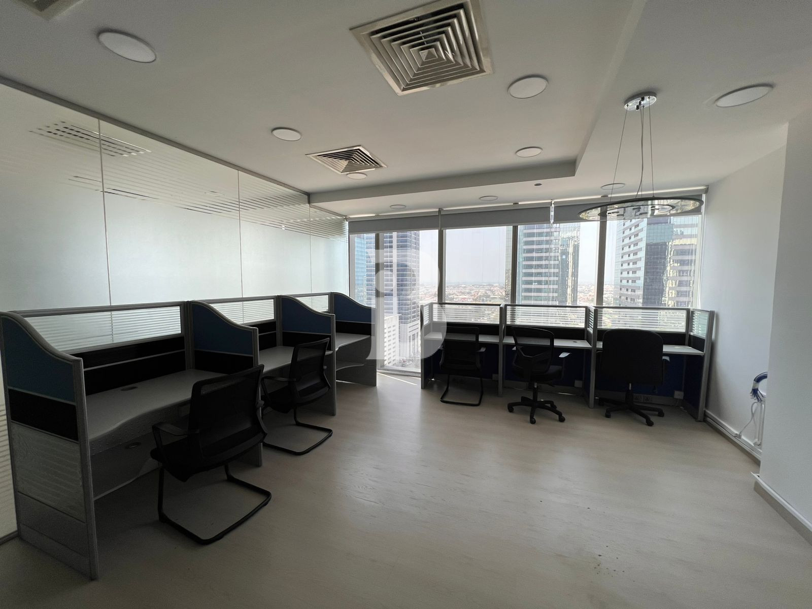 NEAR METRO|FULLY FURNISHED|PRICE NEGOTIABLE|READY TO MOVE