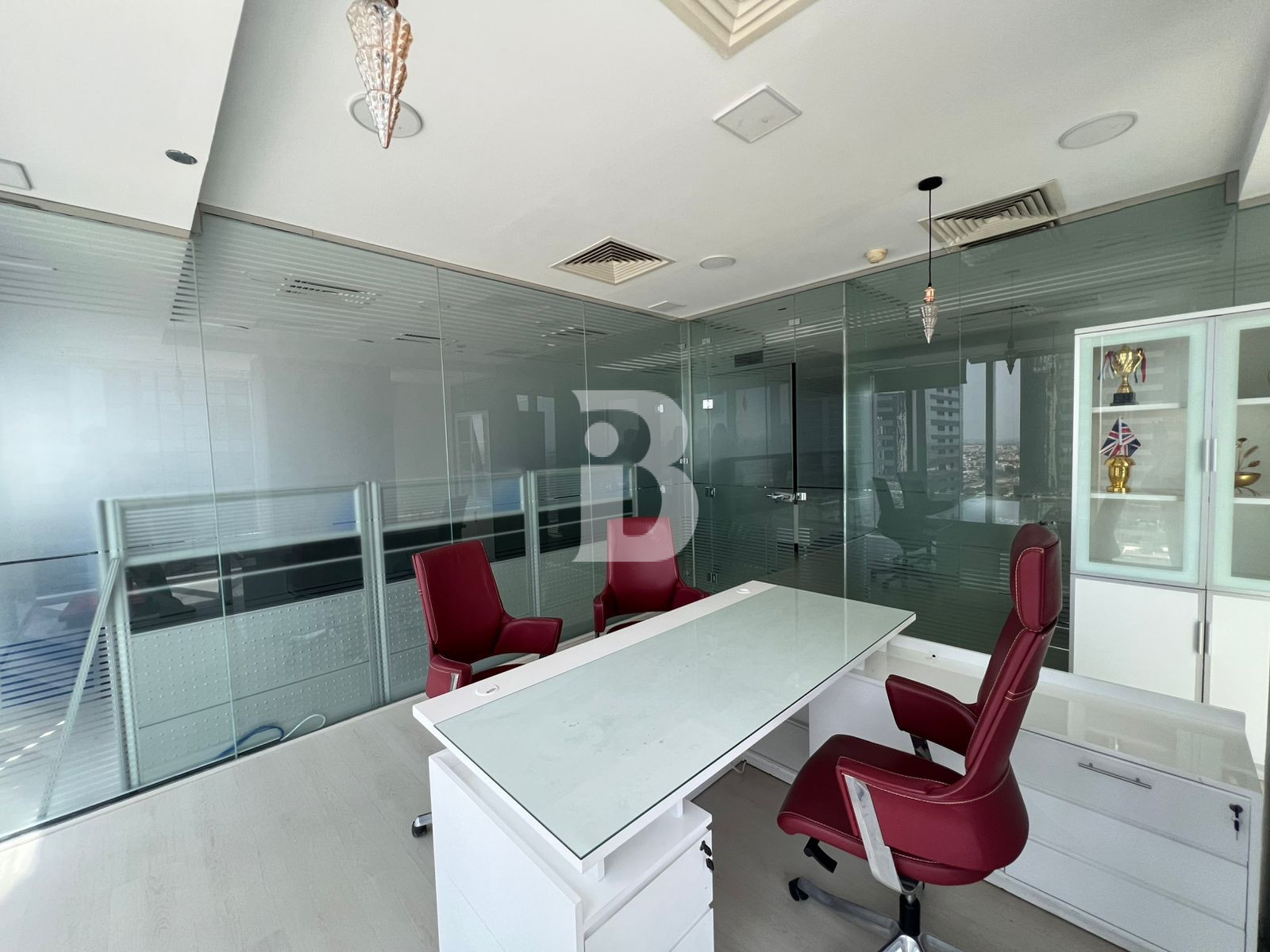 NEAR METRO|FULLY FURNISHED|PRICE NEGOTIABLE|READY TO MOVE