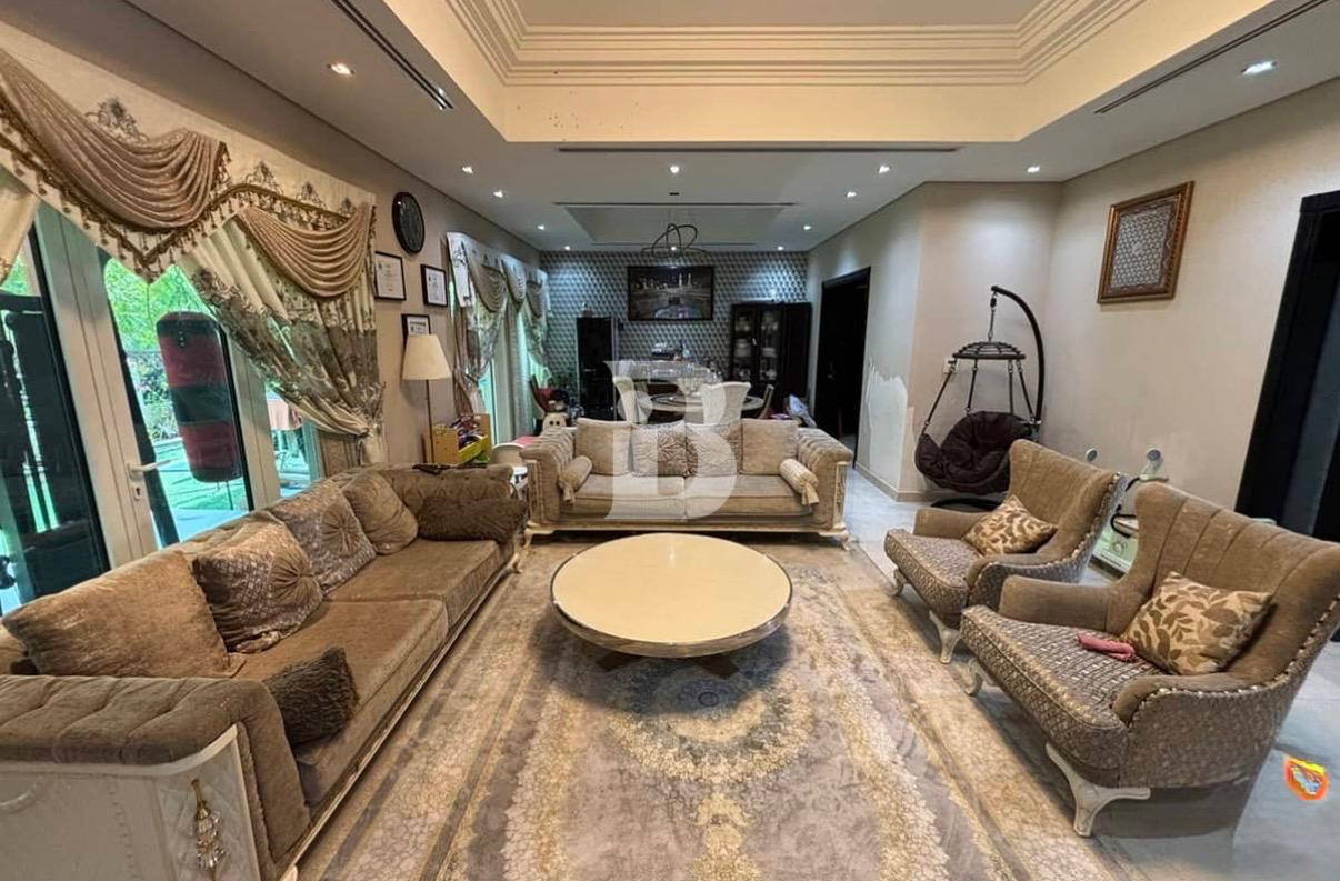 LARGE PLOT | CORNER UNIT | AVAILABLE FROM JUNE