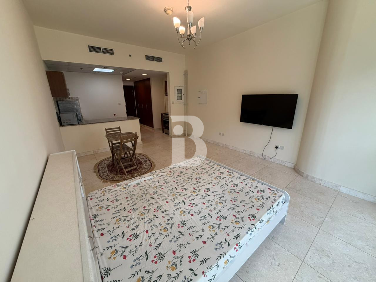 SPACIOUS | READY TO MOVE | PRIME LOCATION