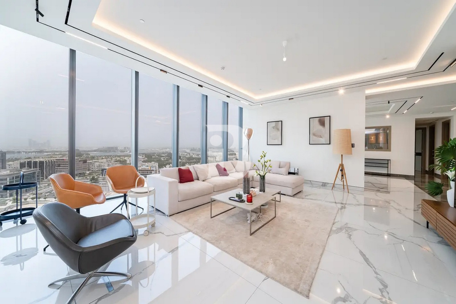 PALM VIEW I SEMI-FURNISHED I OPEN TO OFFERS