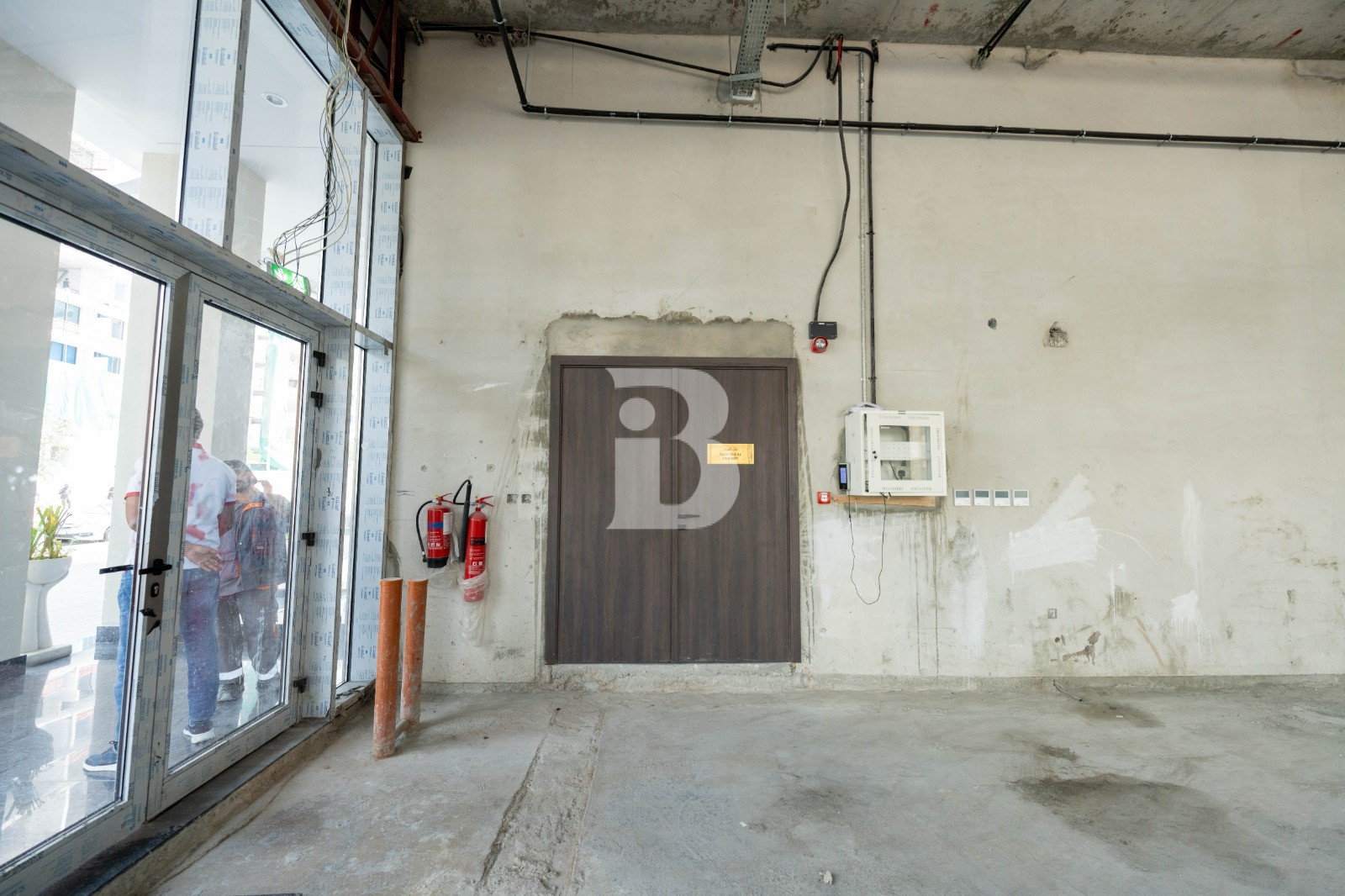 Road Facing Shop | Shell and Core | Vacant 3