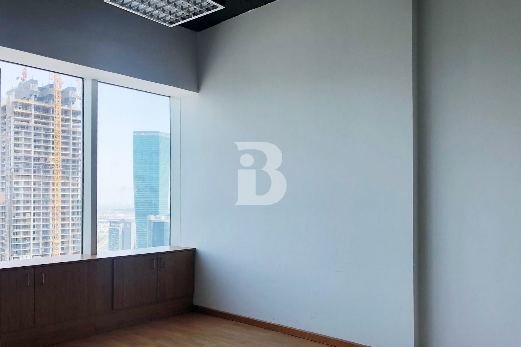 Grade A Tower | Near Metro | Panoramic Views 3