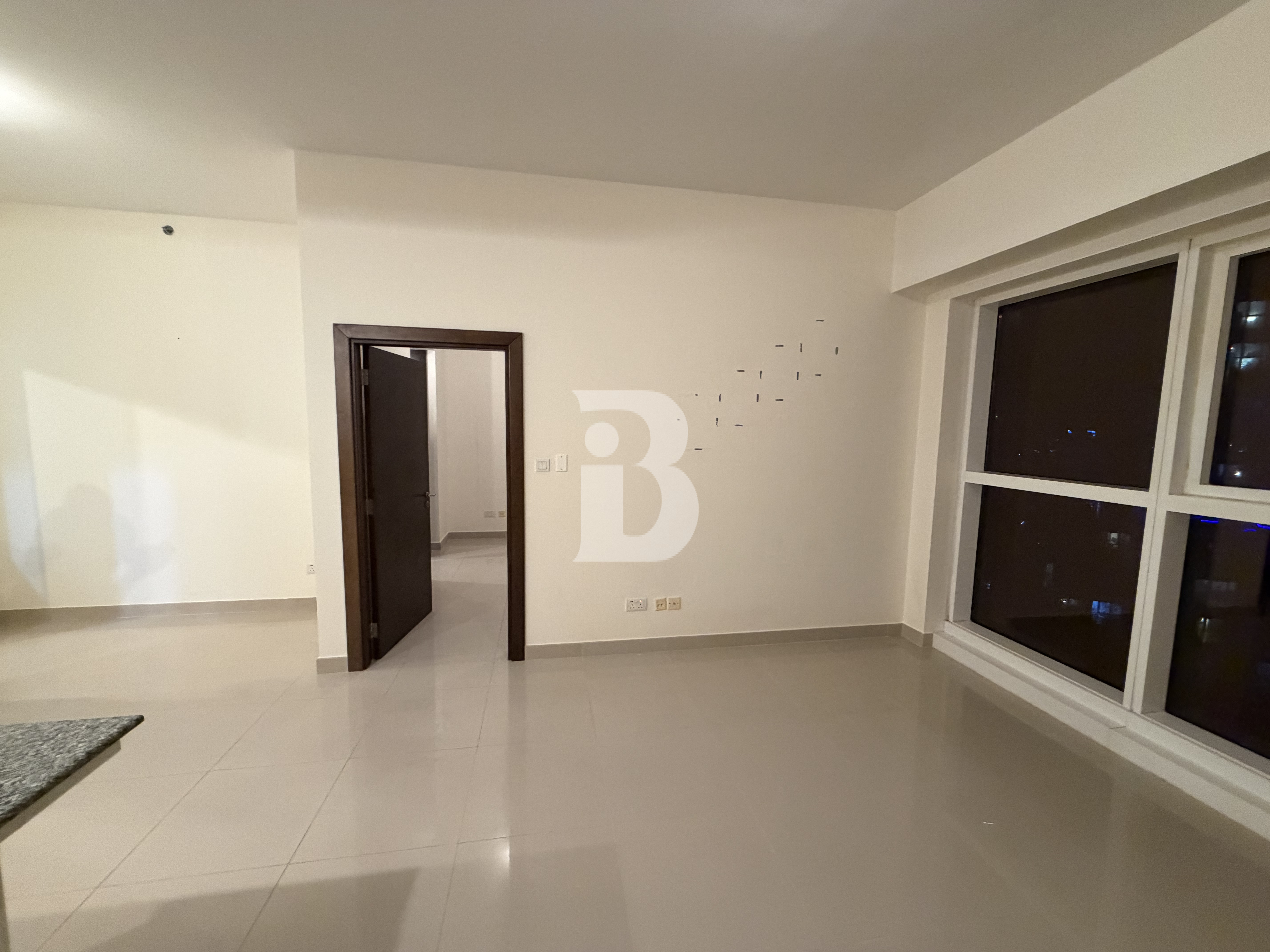 Seaview | 1BR laundry | Gated Community