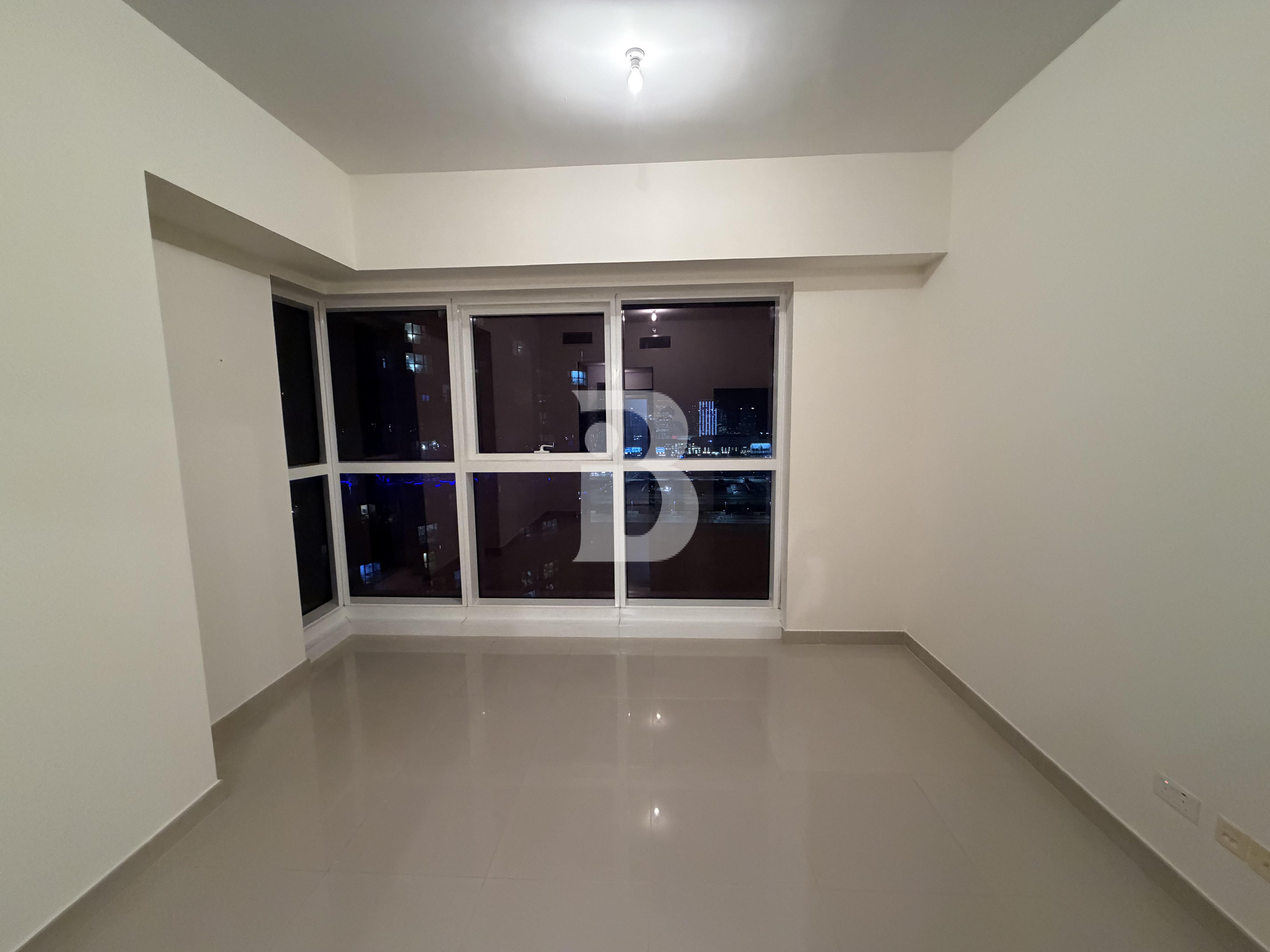 Seaview | 1BR laundry | Gated Community